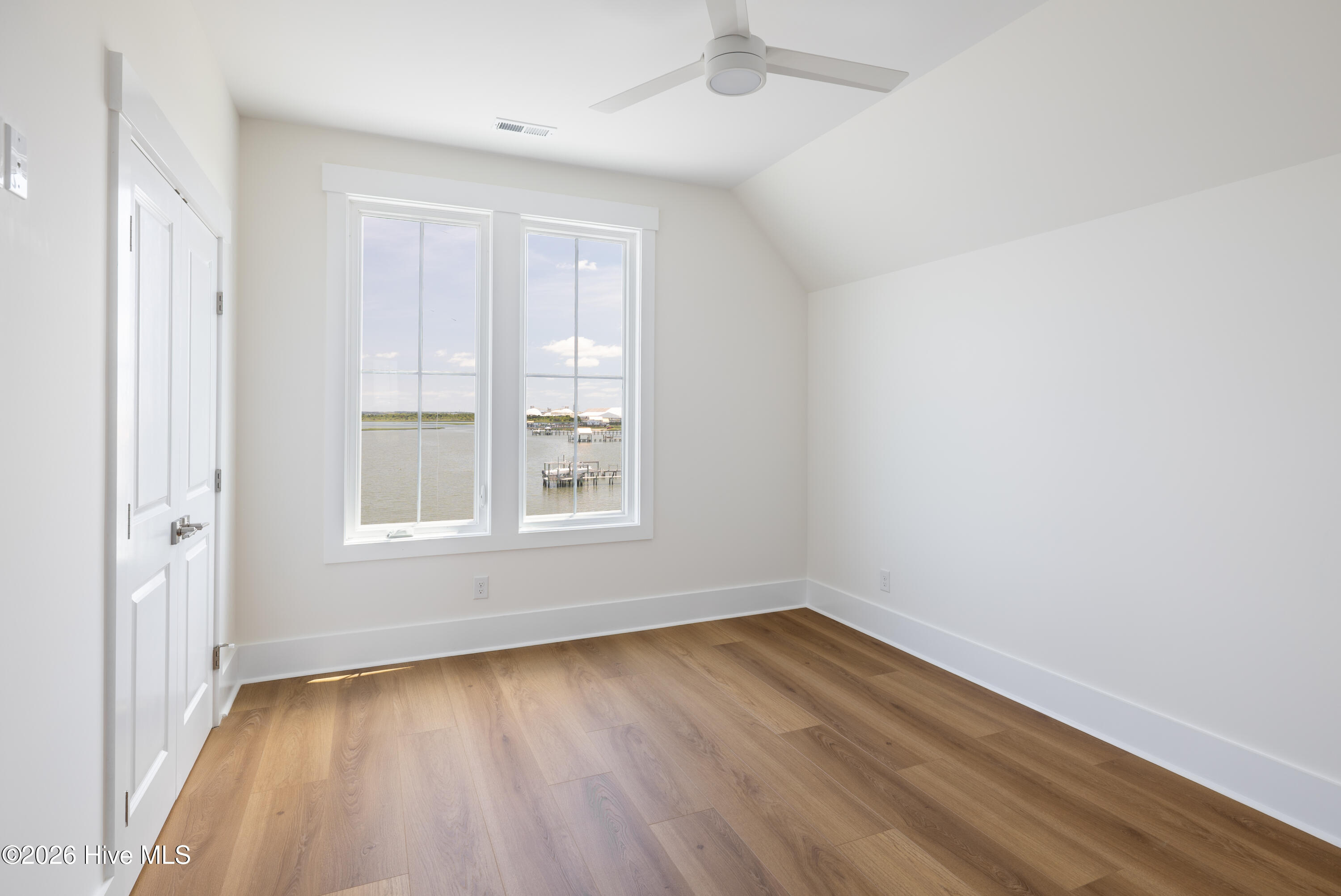 514 N 11th Street B,Morehead City