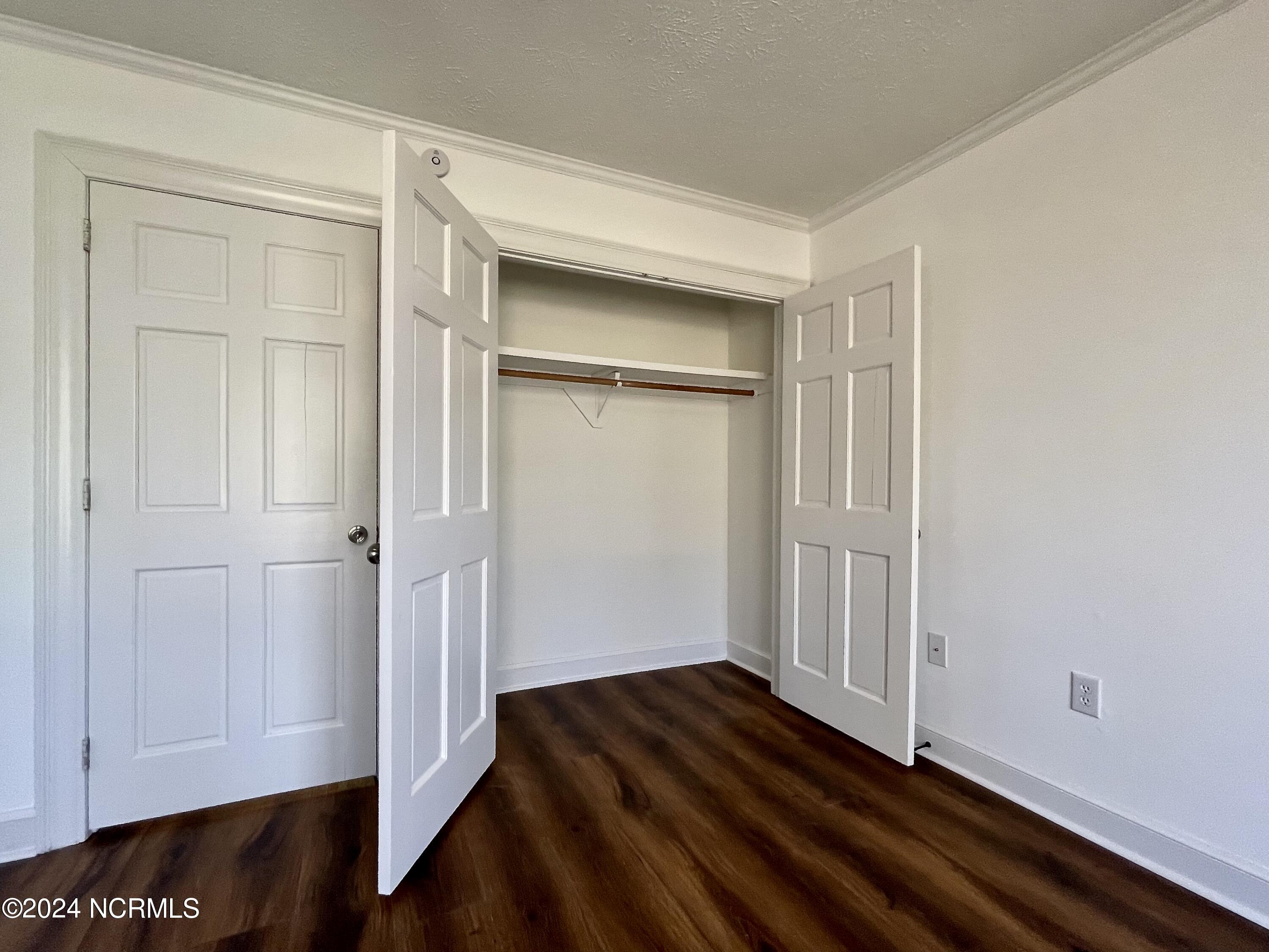 100426973 | Photo 23