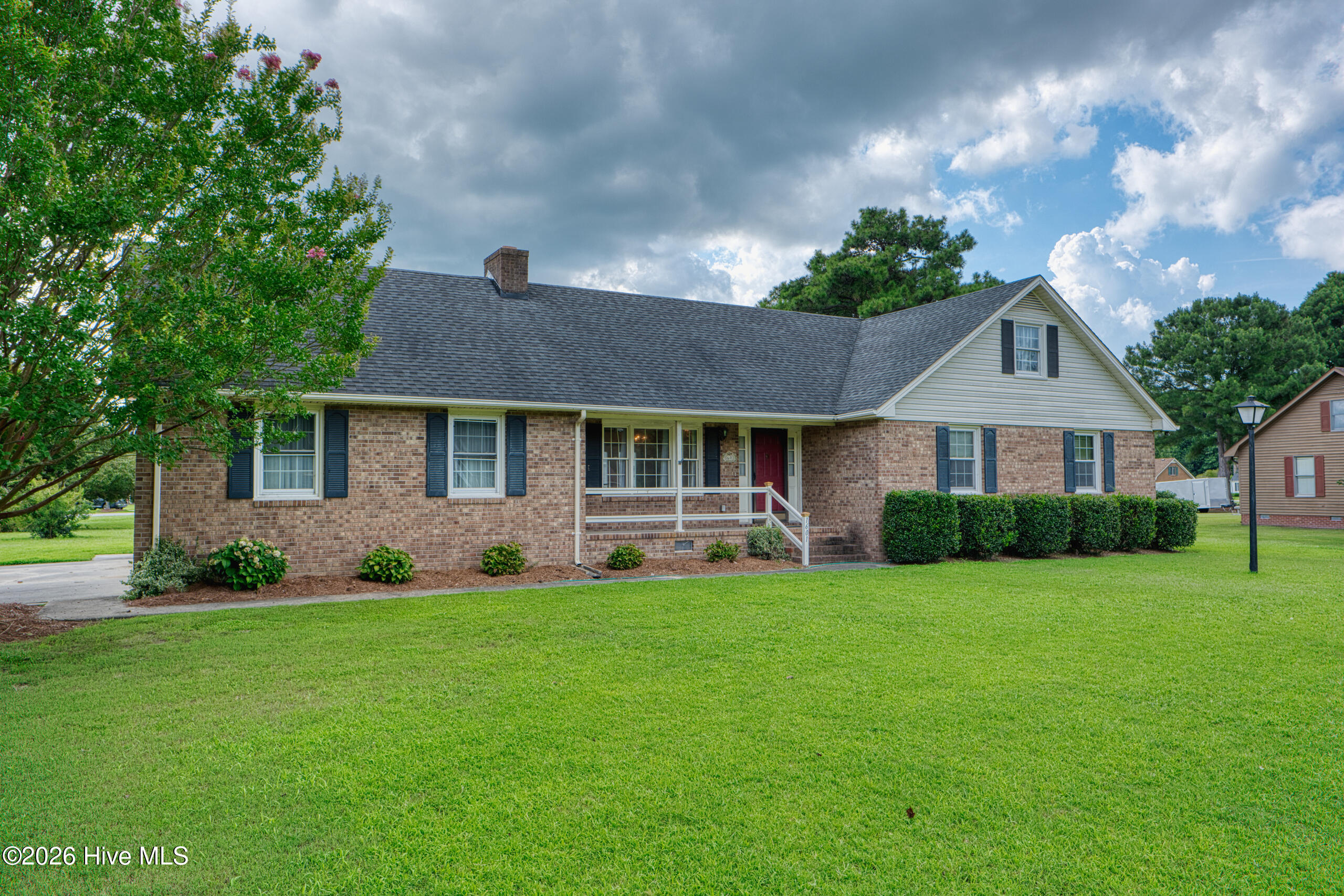 Featured listings