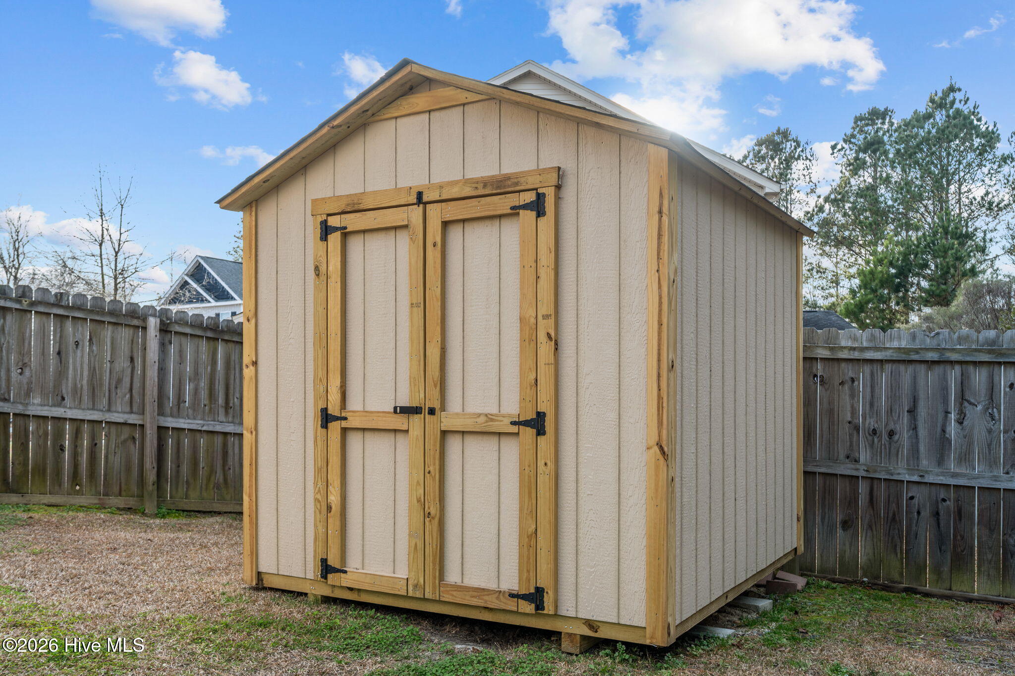 100549428 | Photo 27