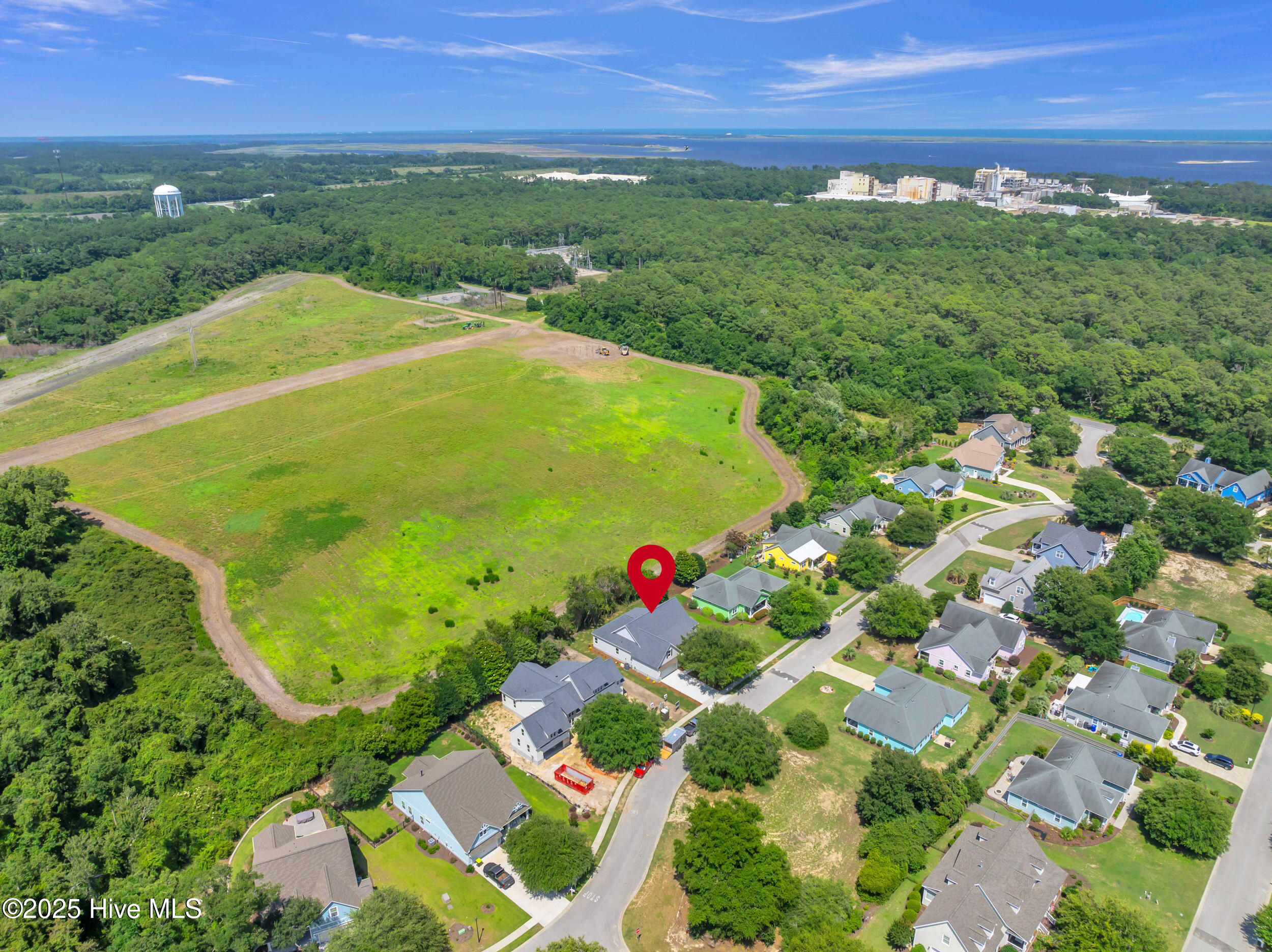 100542889 | Photo 45