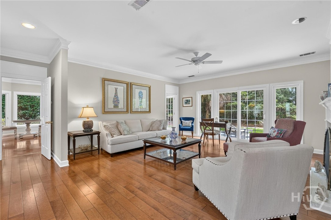 Large bright living room