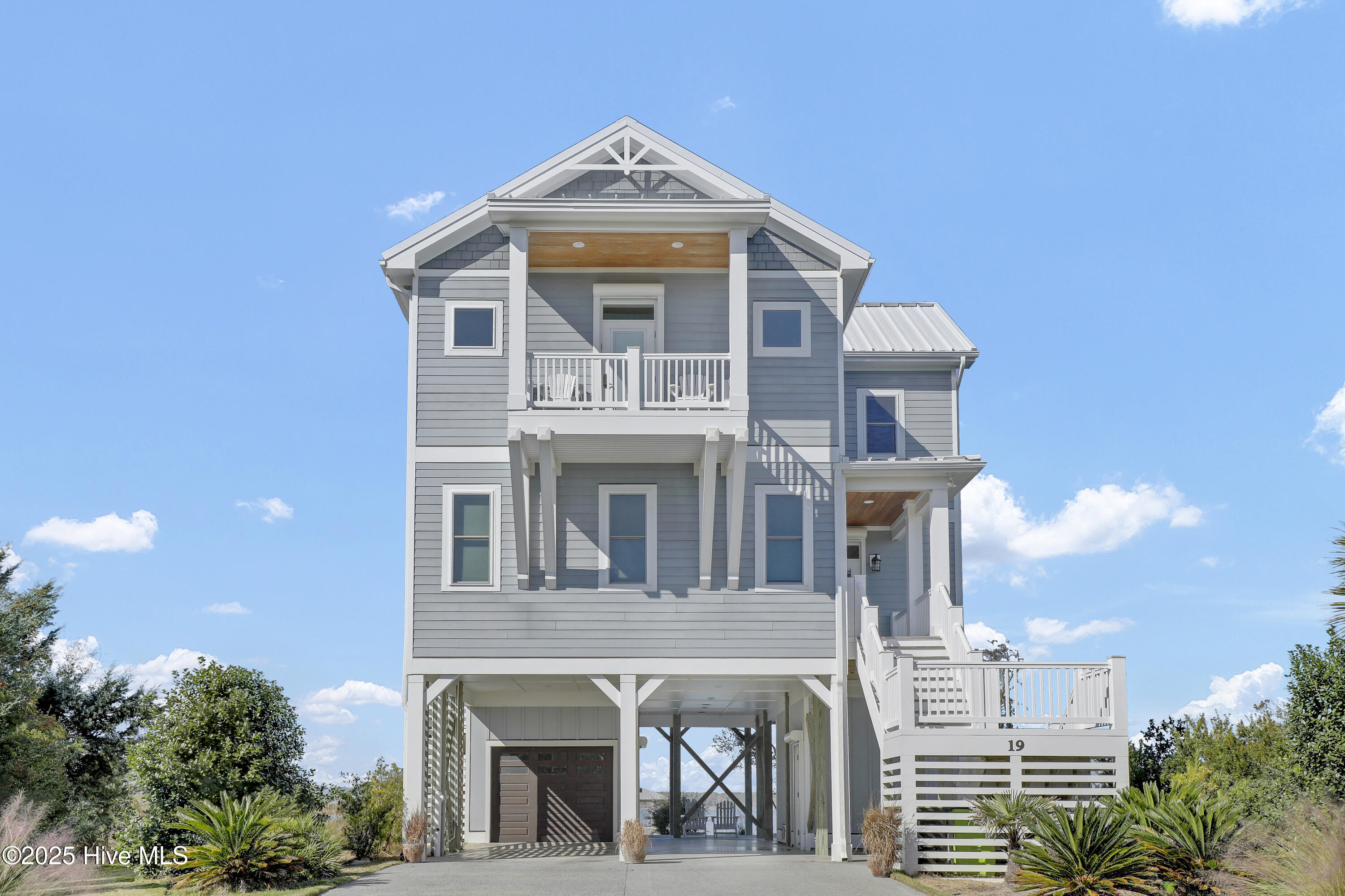 100540247 | Photo 11