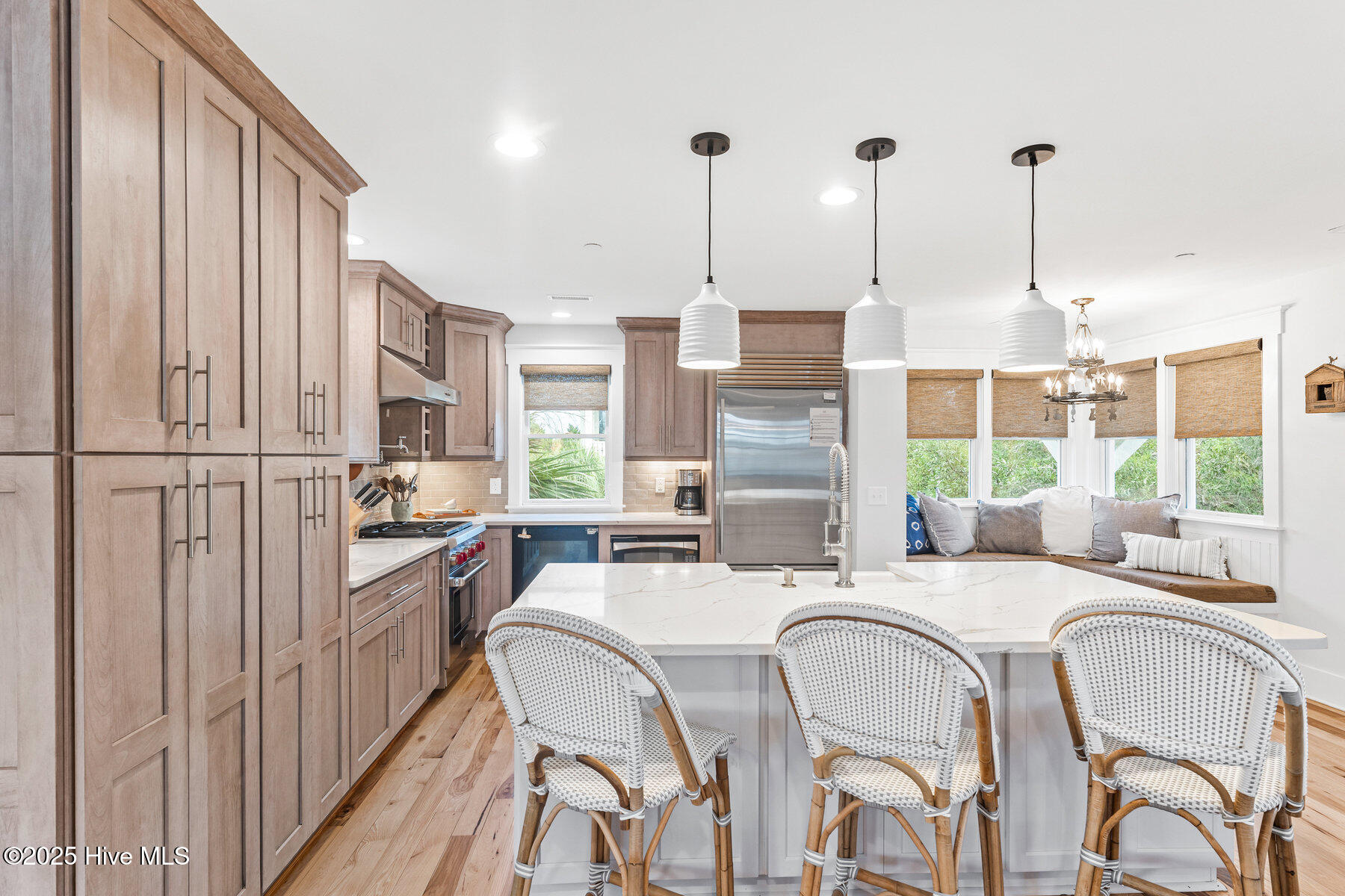 100521307 | Photo 13