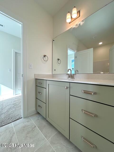 100535457 | Photo 61