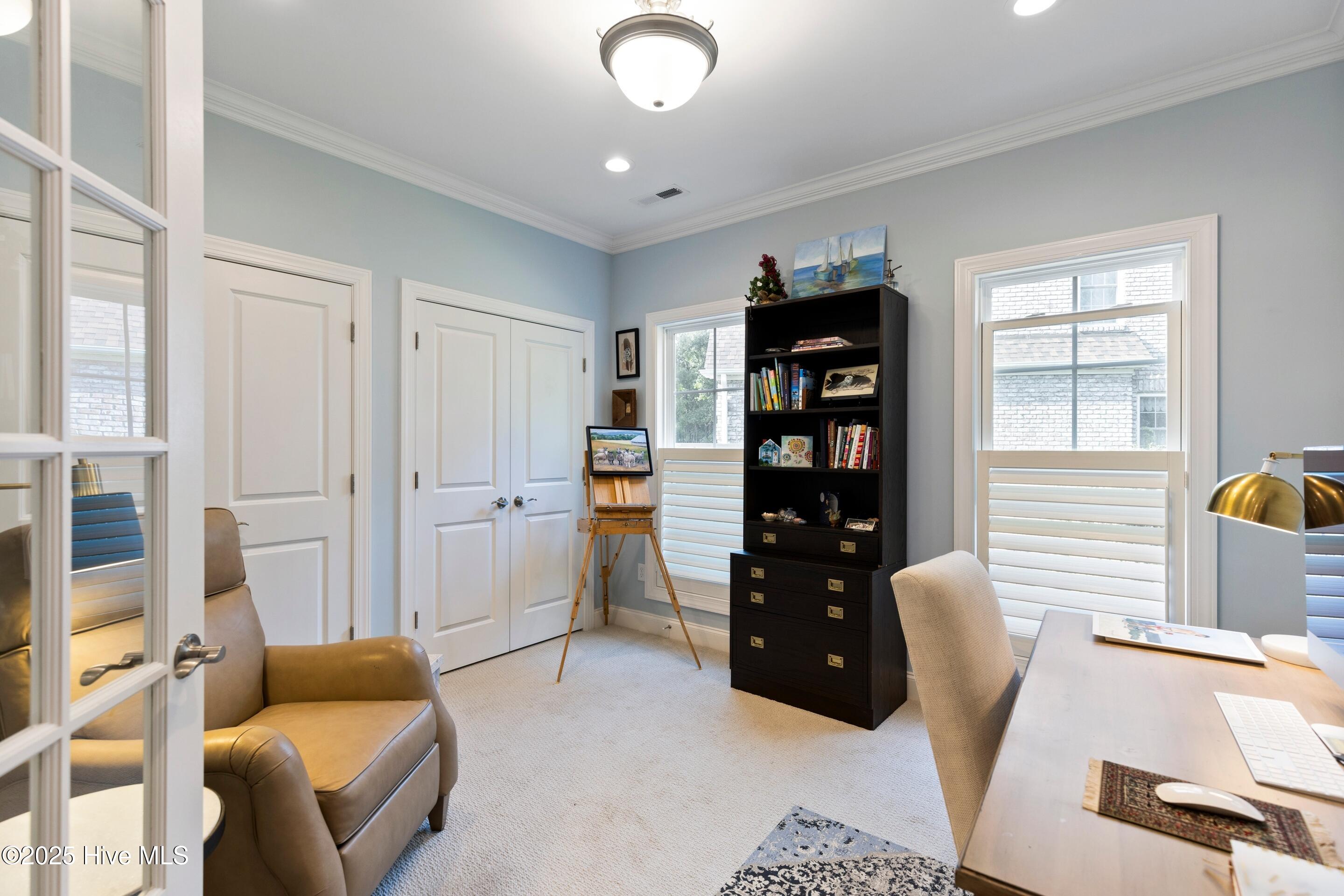 100558361 | Photo 42