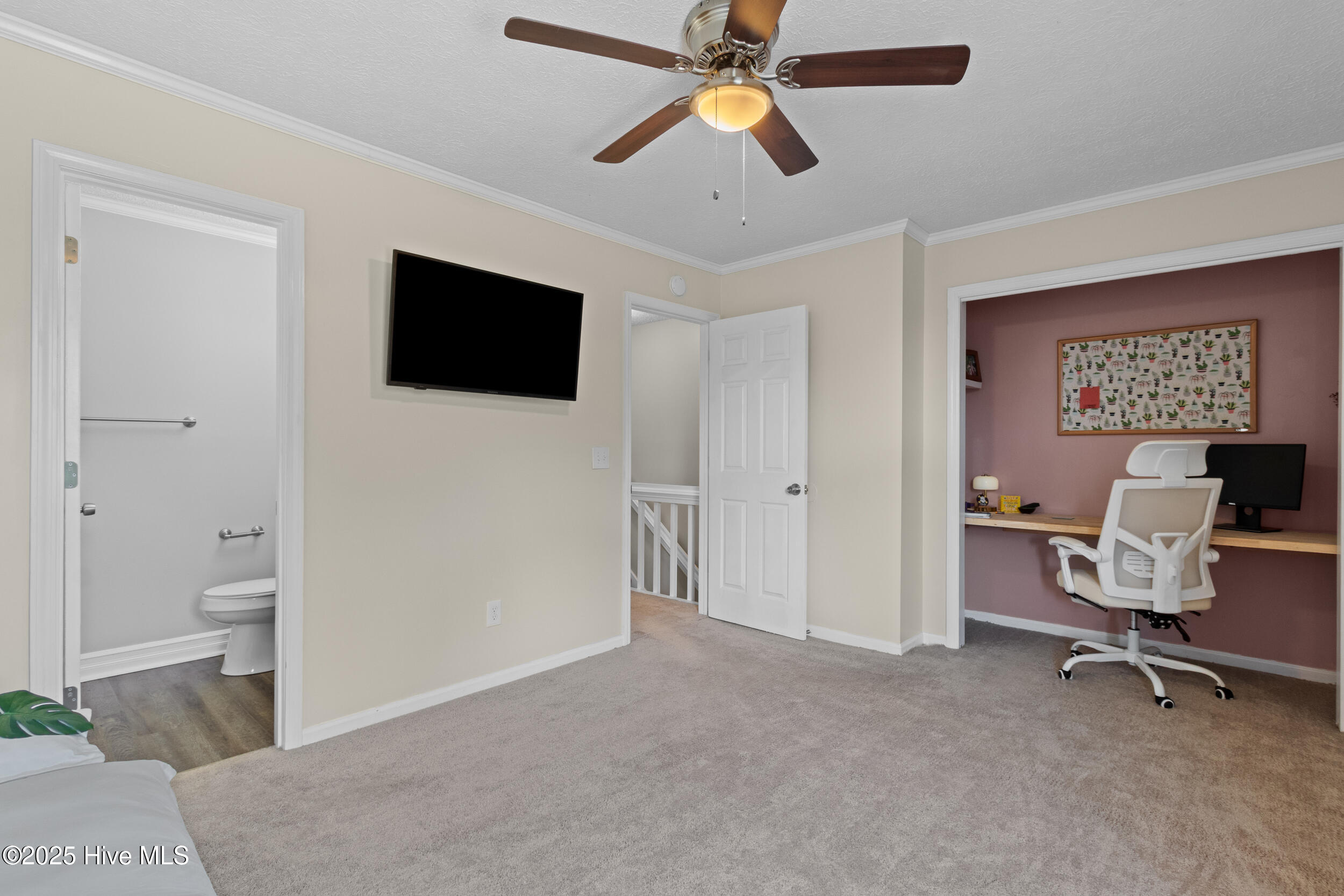 100537542 | Photo 22