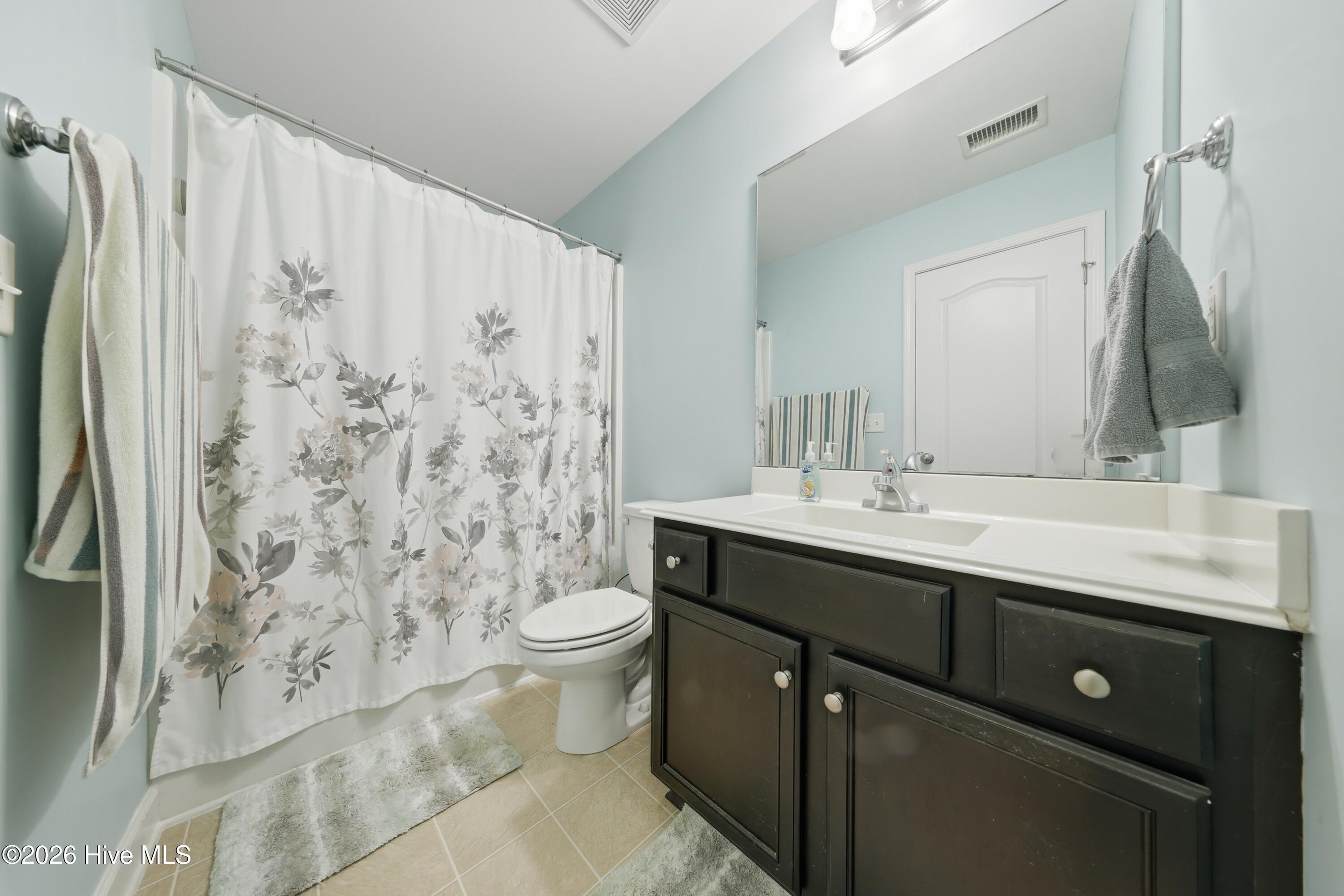 100568658 | Photo 19