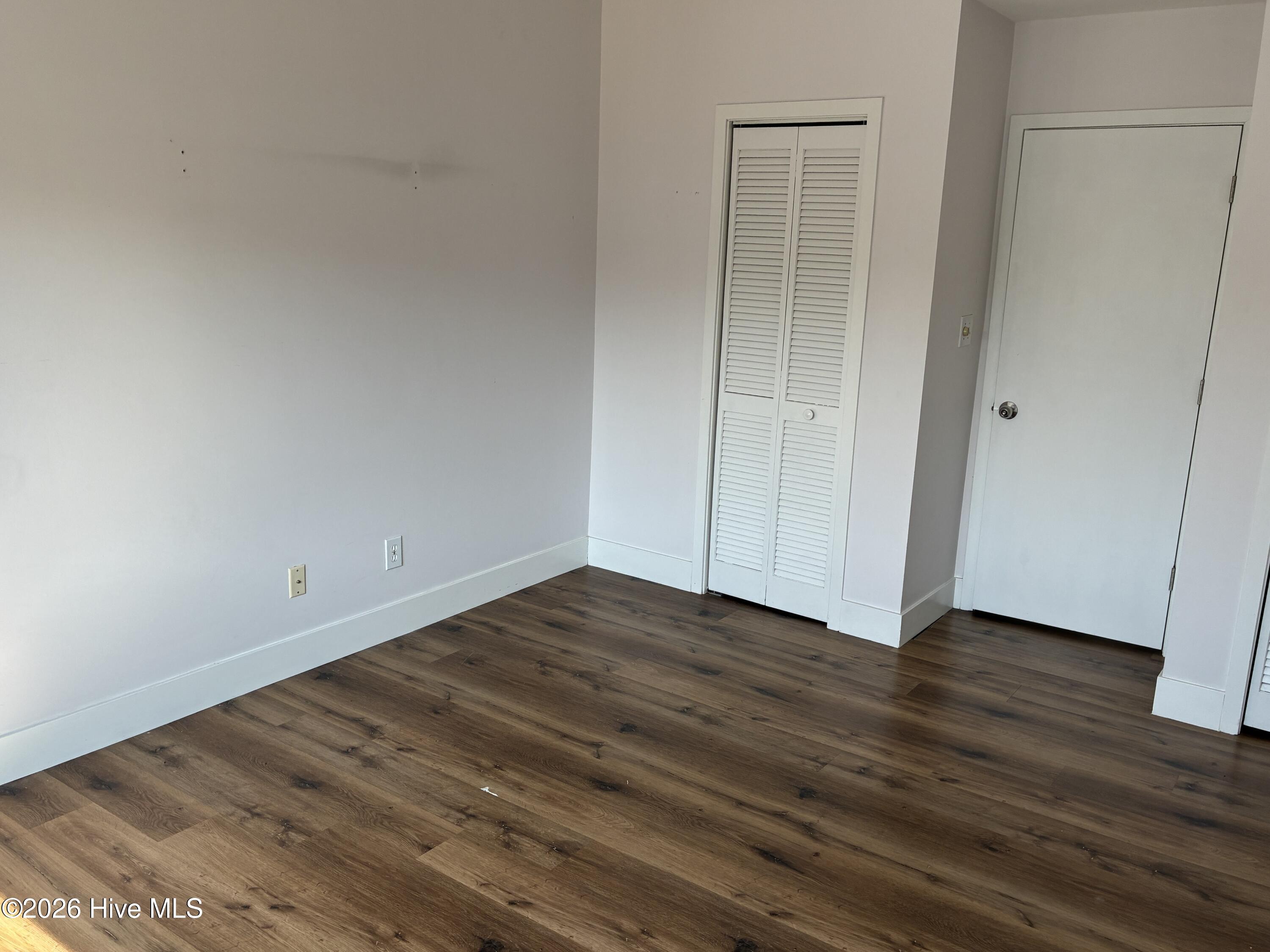 100554273 | Photo 18