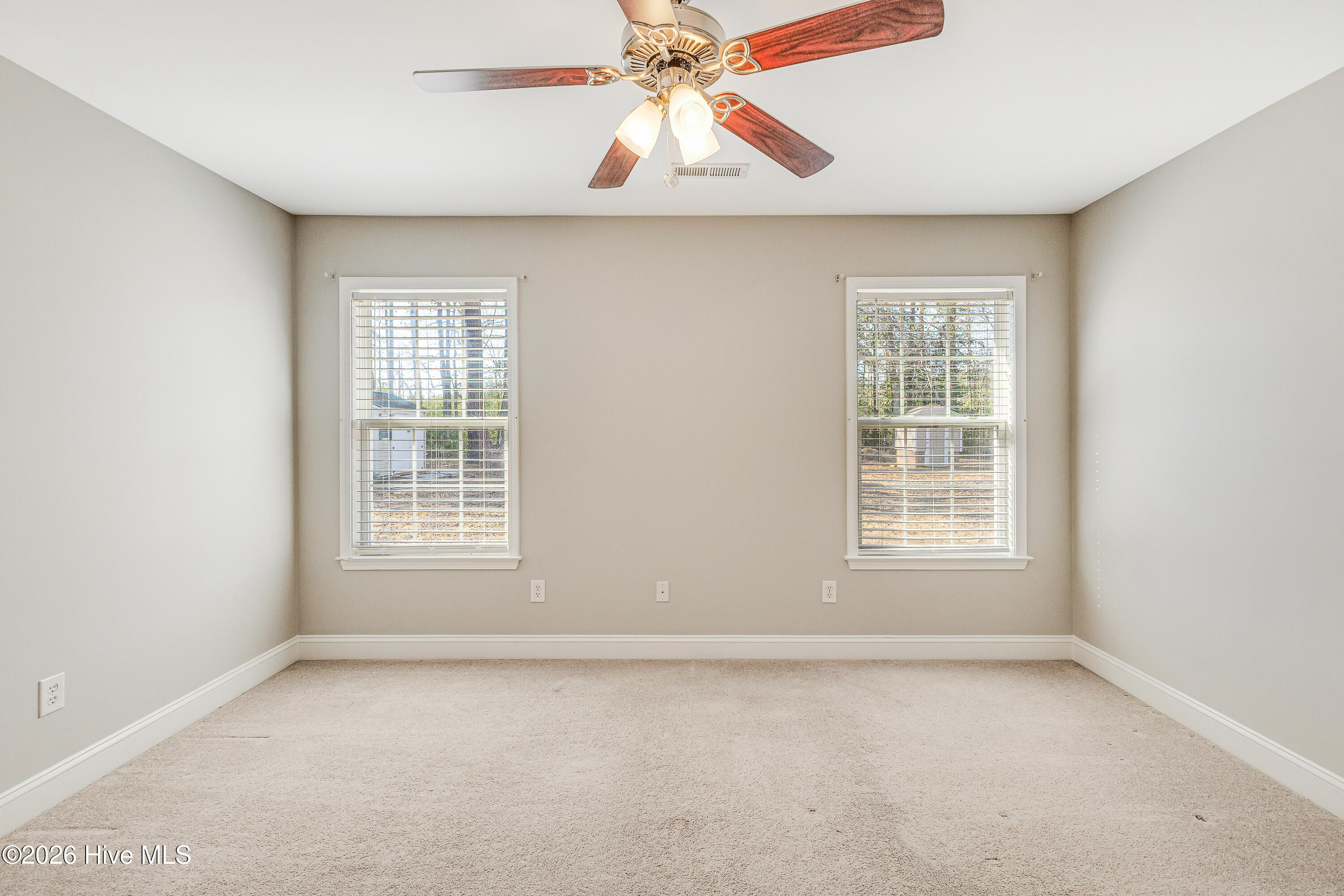 100559243 | Photo 26