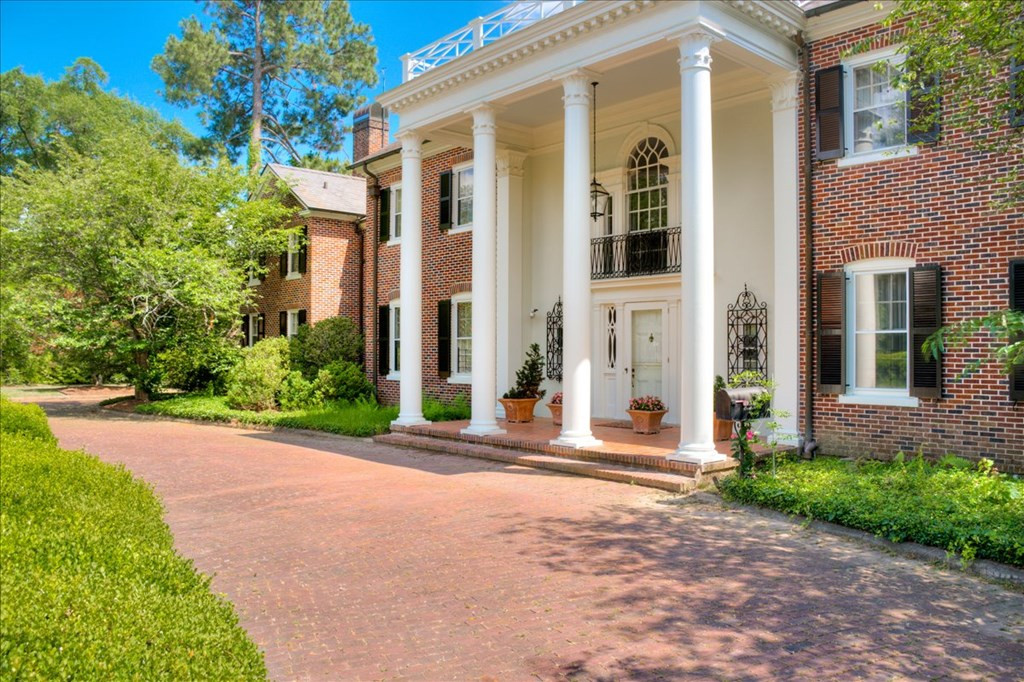 Brick pavers, fountains & history welcome you home