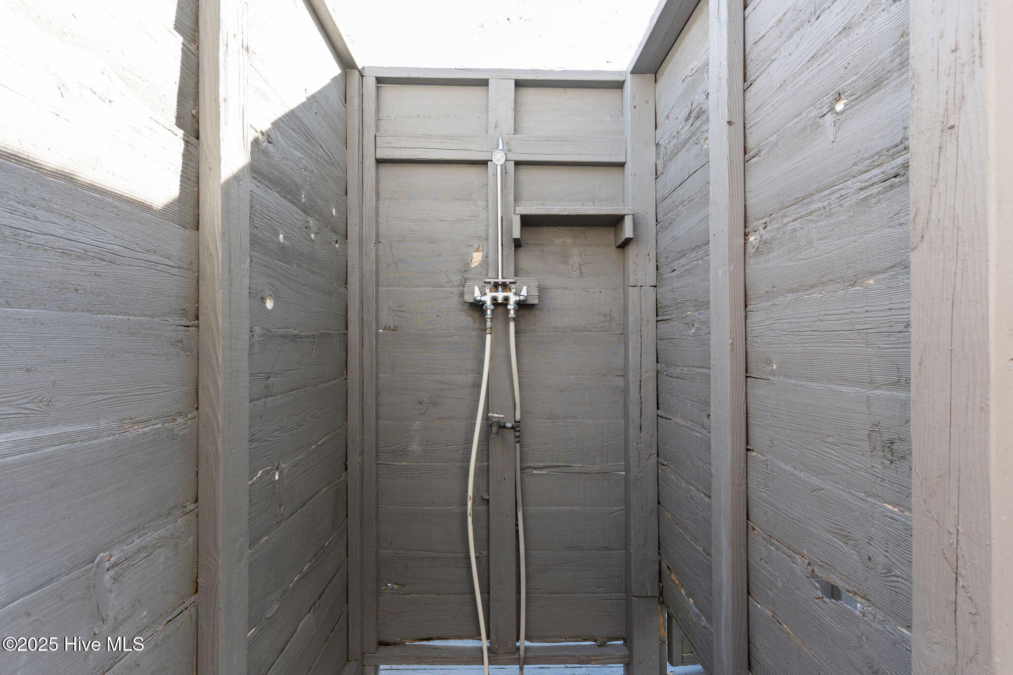 100543904 | Photo 37