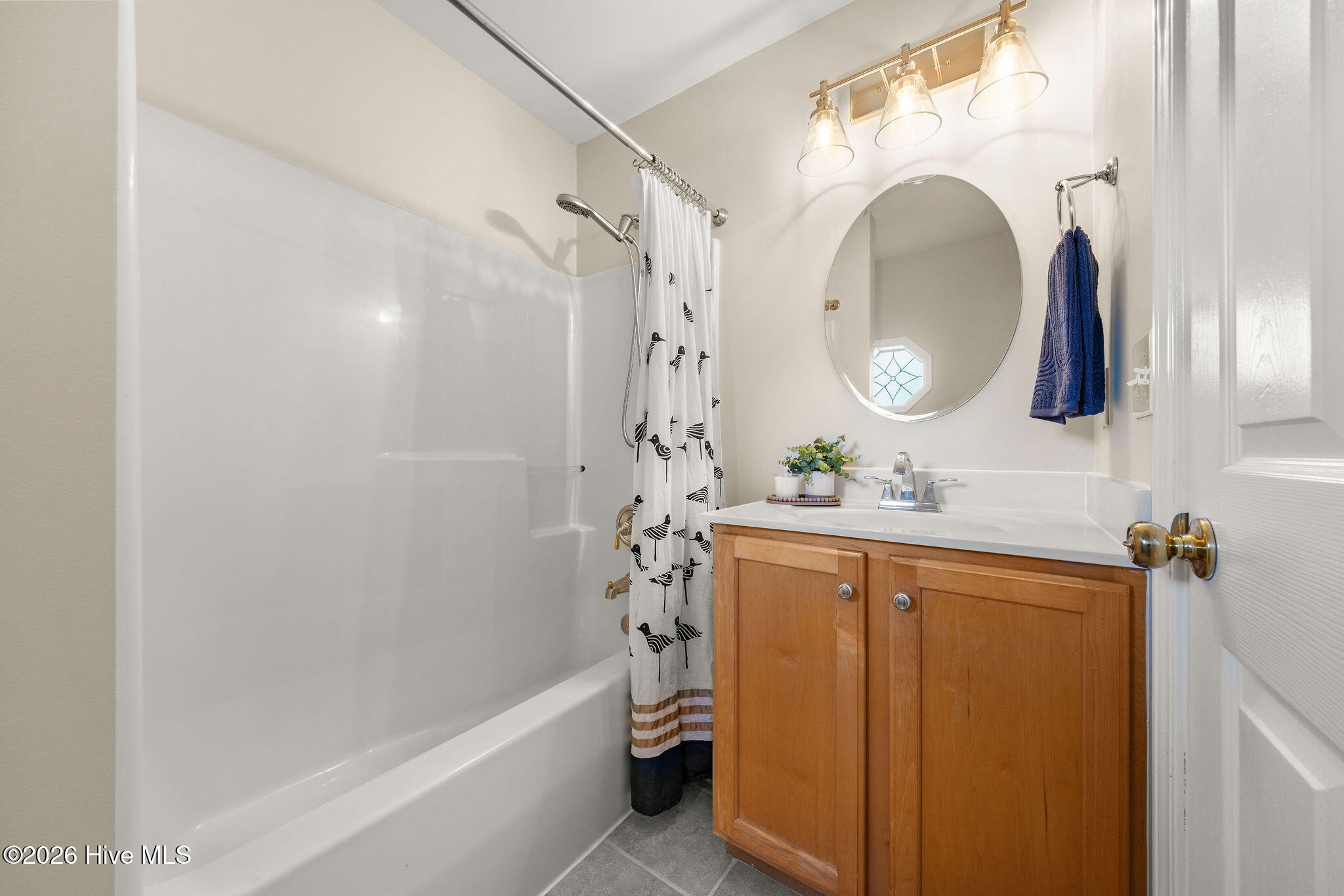 100554180 | Photo 41