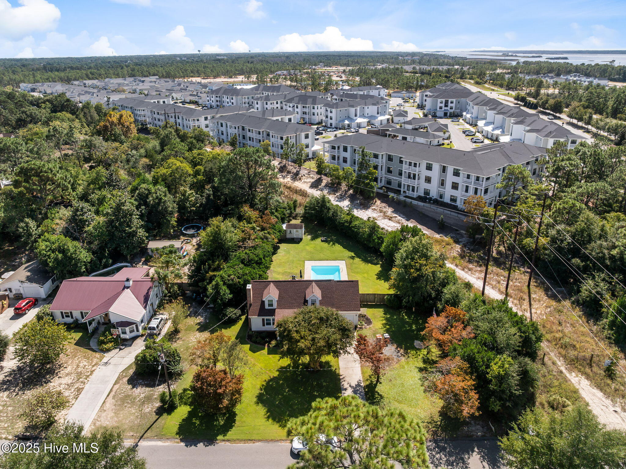 100551832 | Photo 47