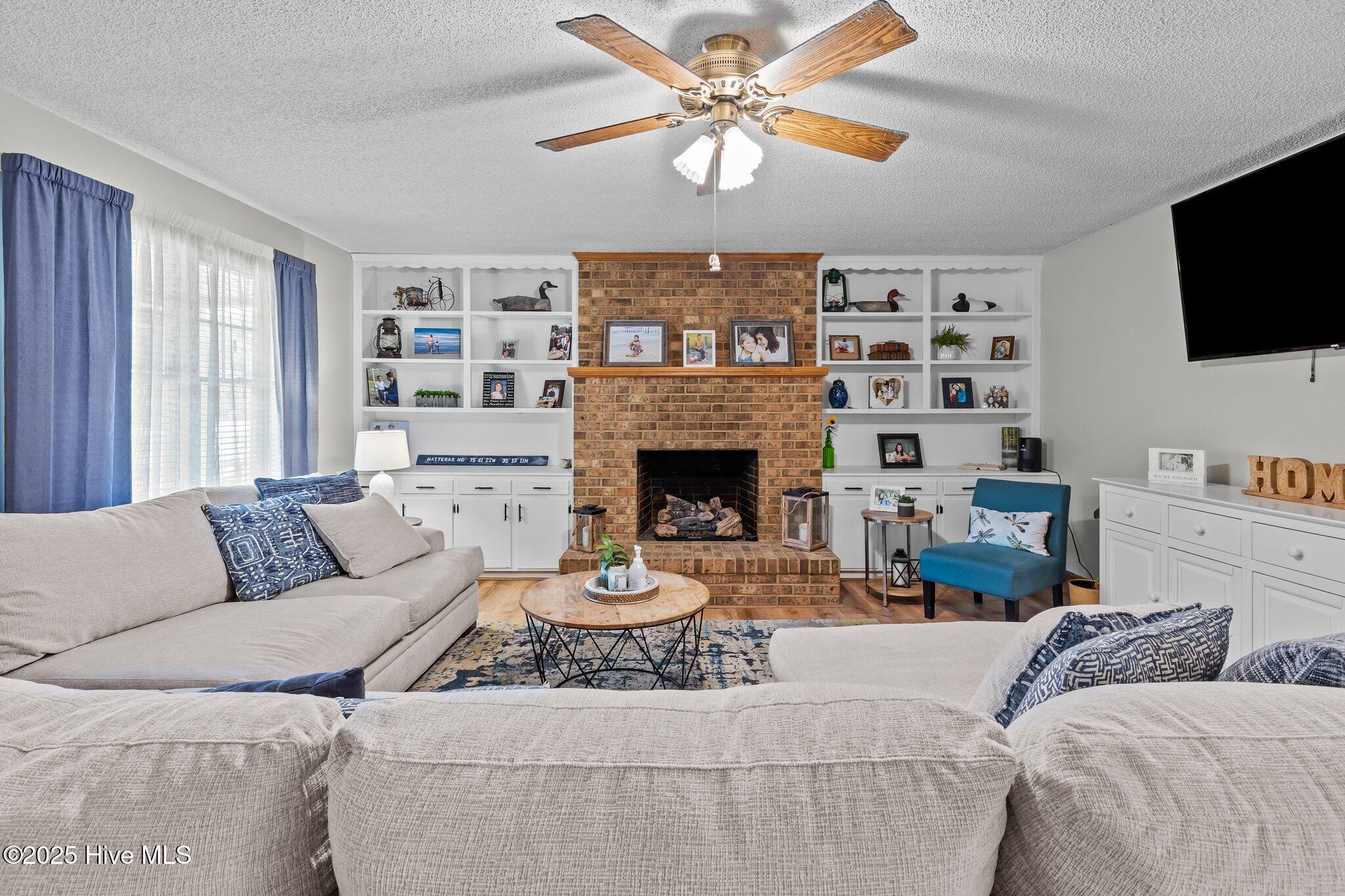 35-web-or-mls-1002 Little River Dr, Eliz