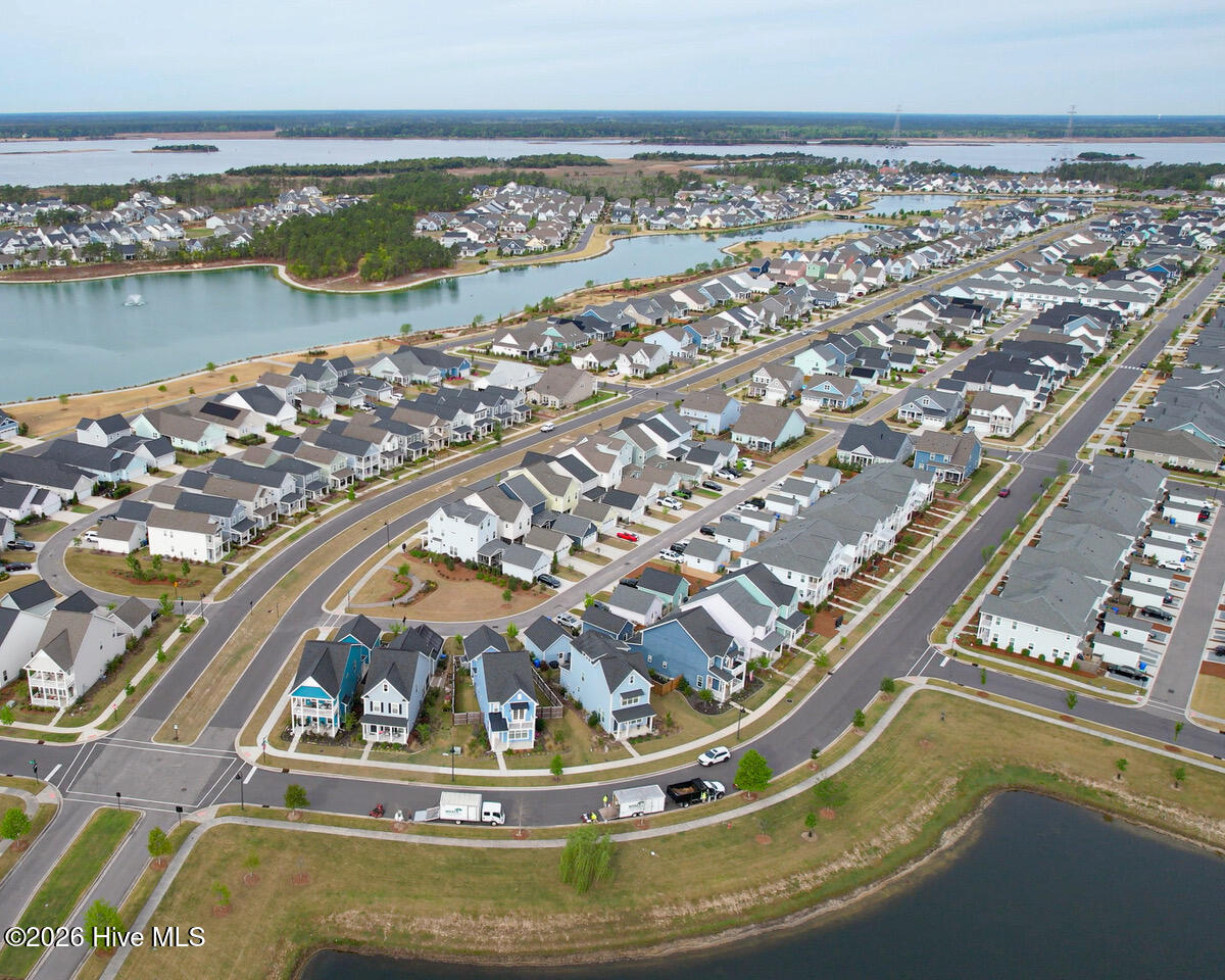 100565697 | Photo 34