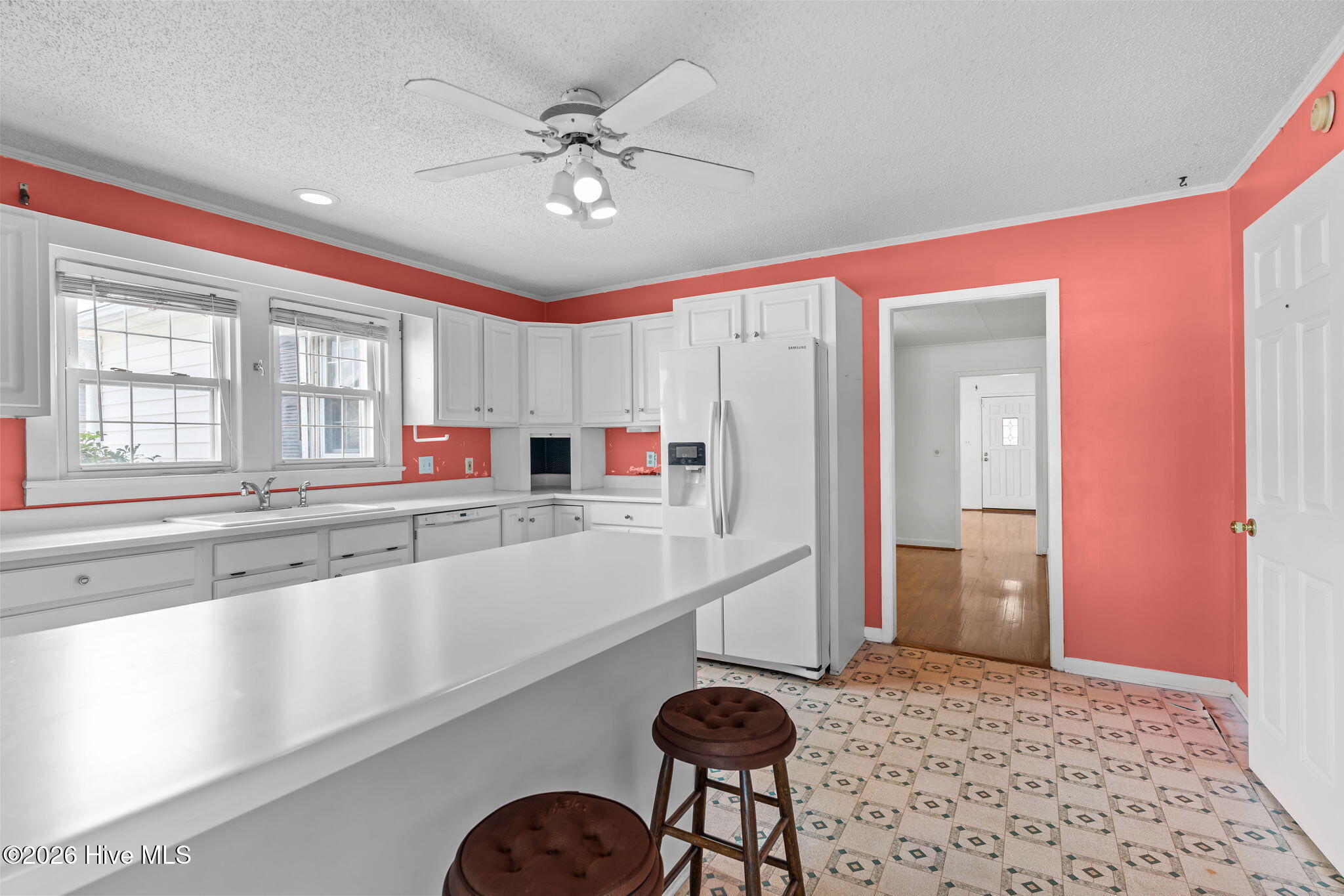 100549517 | Photo 13