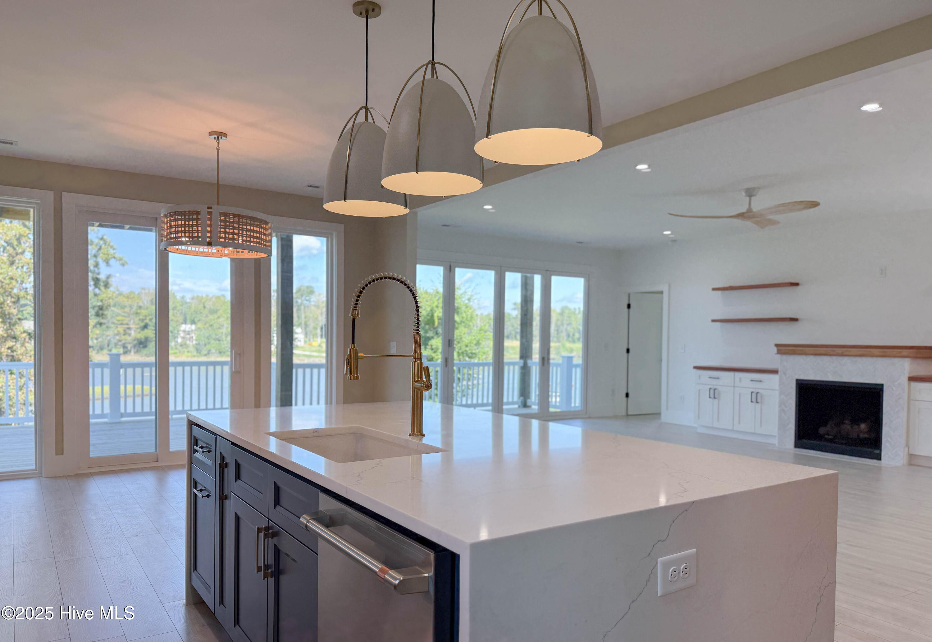 100539536 | Photo 10