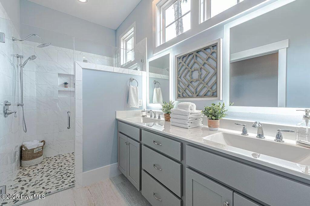 100554434 | Photo 30