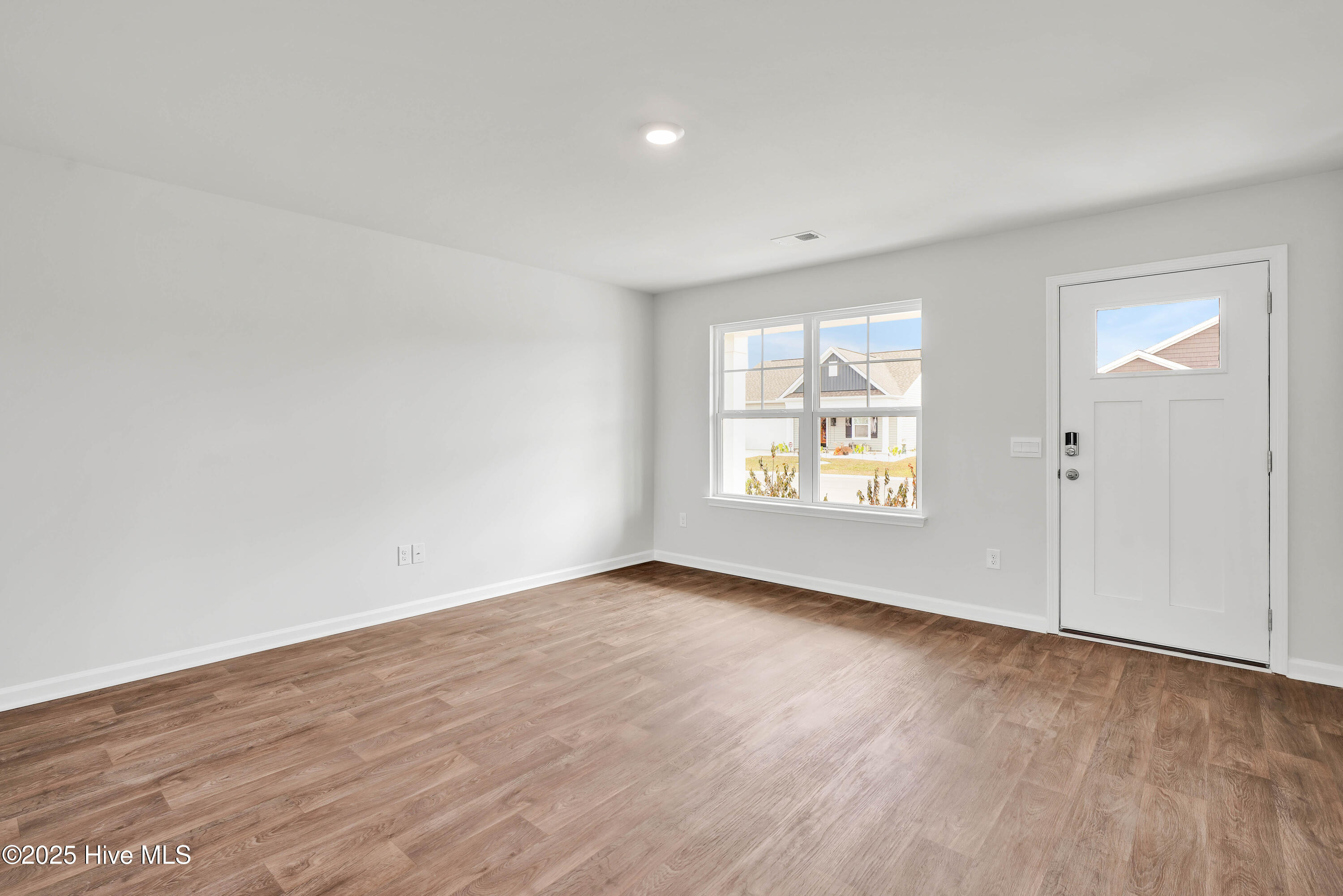 1619RaptorTerraceNortheast-6