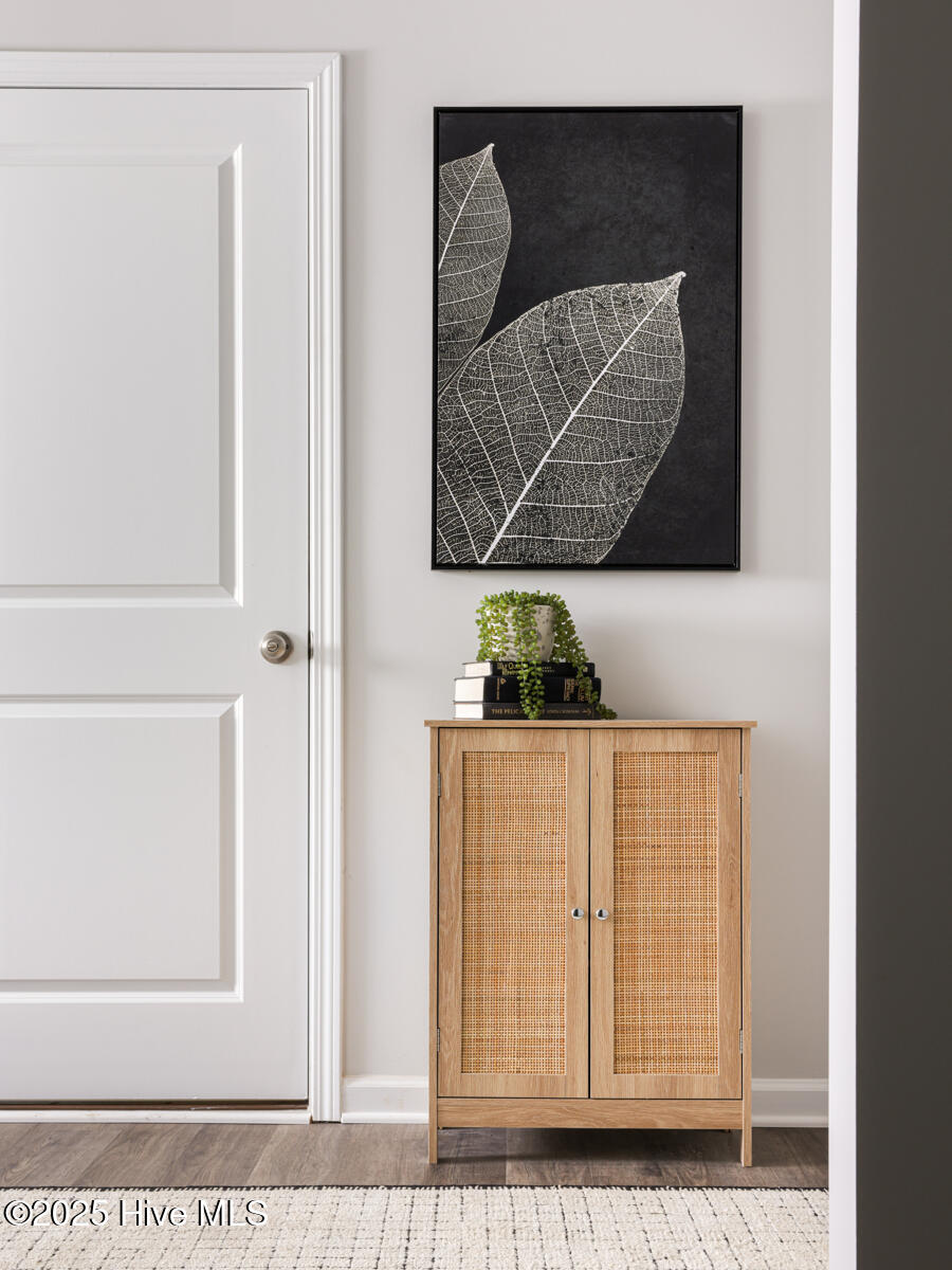 100544030 | Photo 25