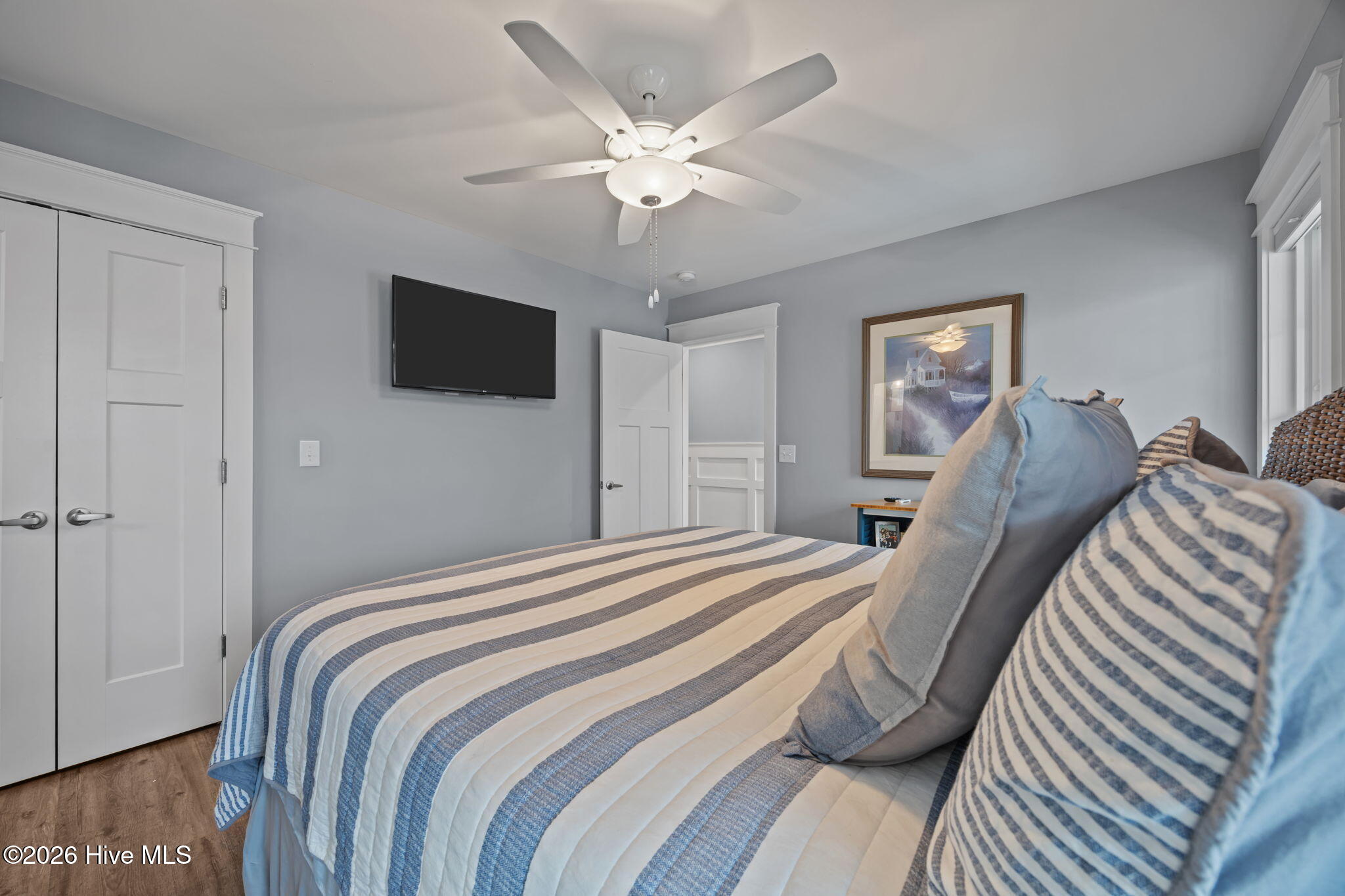 100553303 | Photo 32