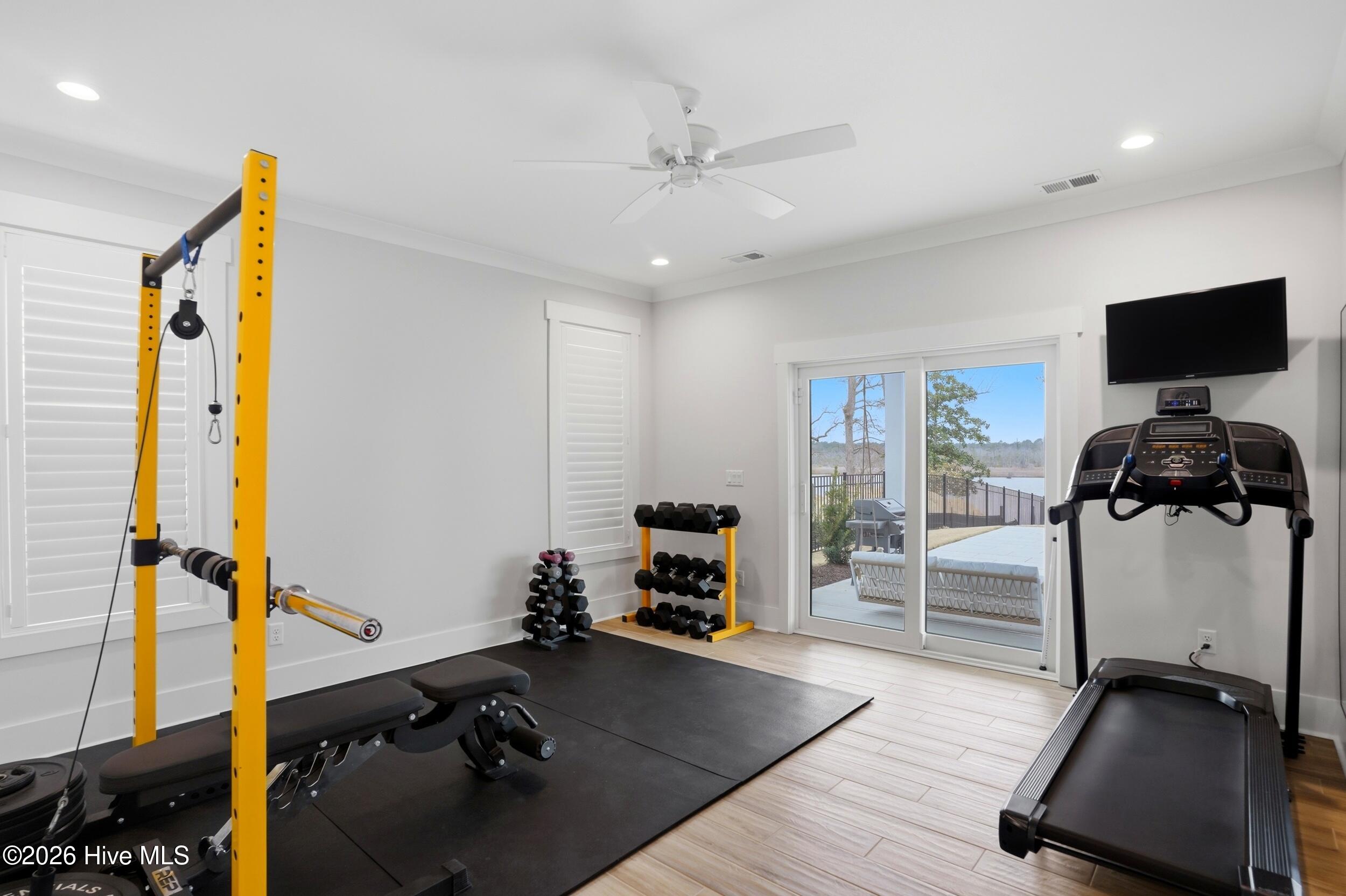 100559672 | Photo 38