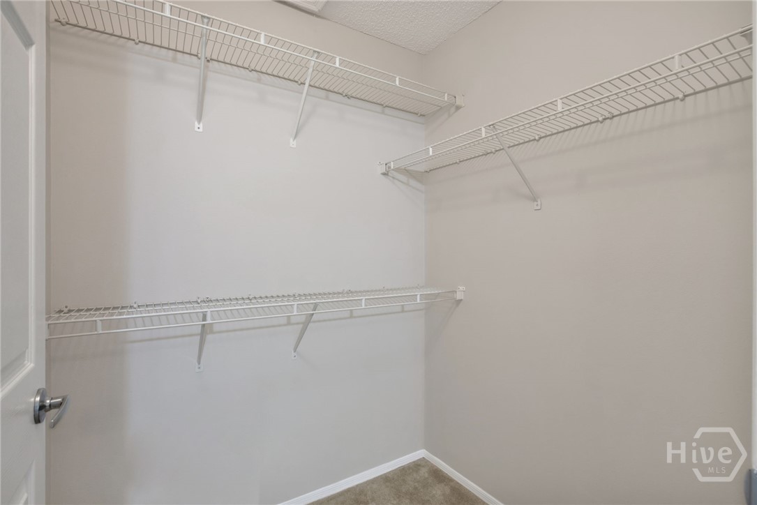Huge walk in Closet