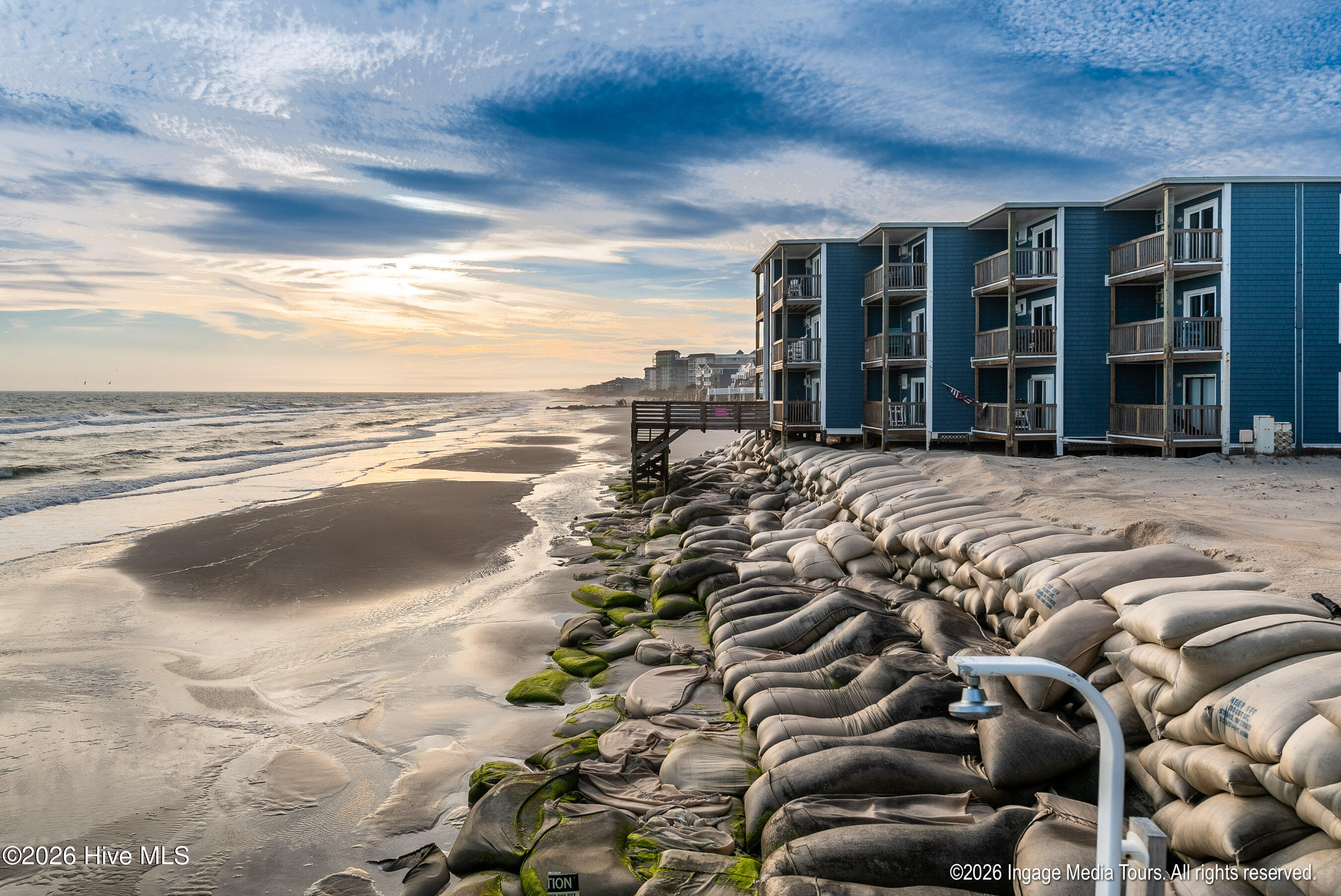 100548603 | Photo 29