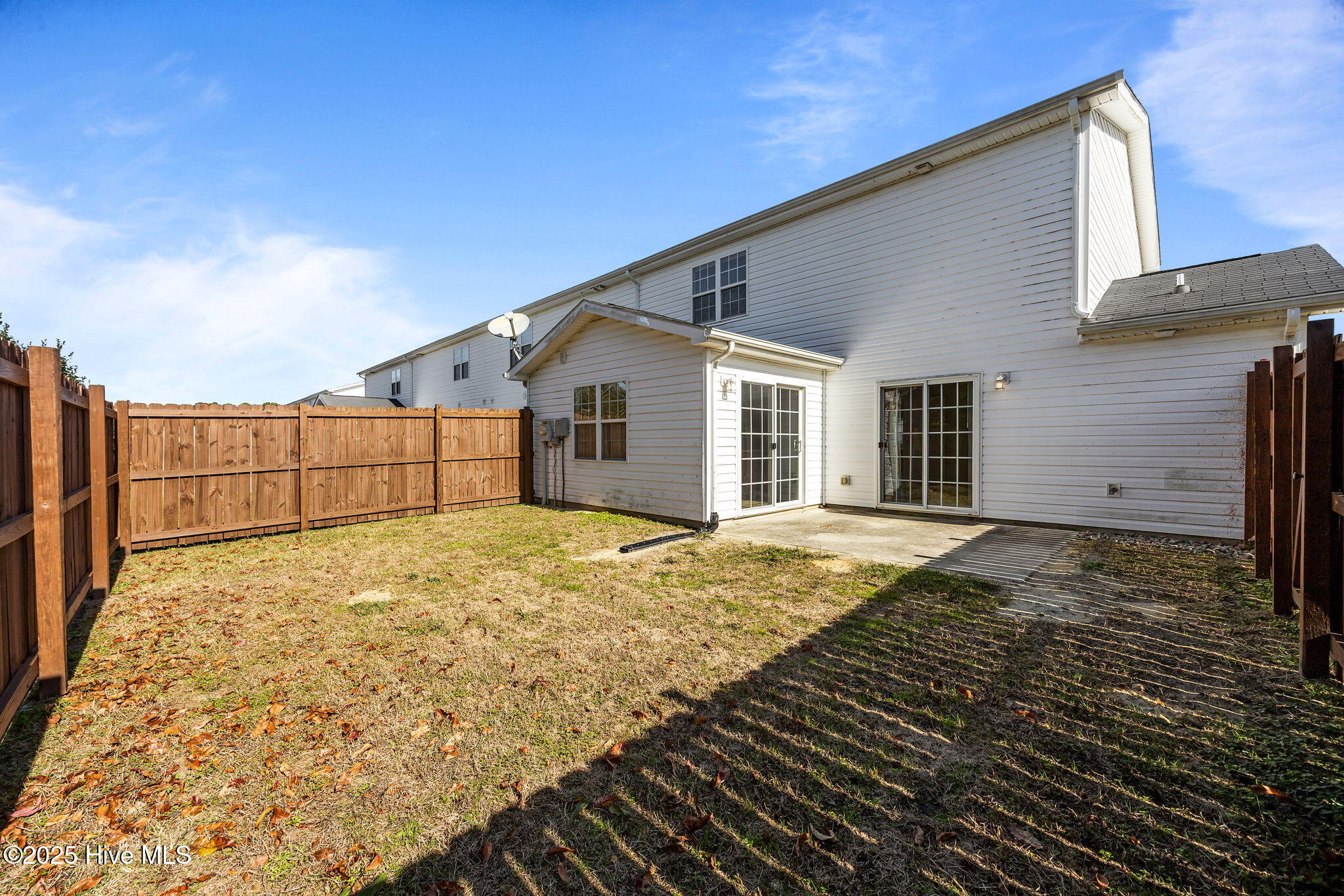 100541602 | Photo 36