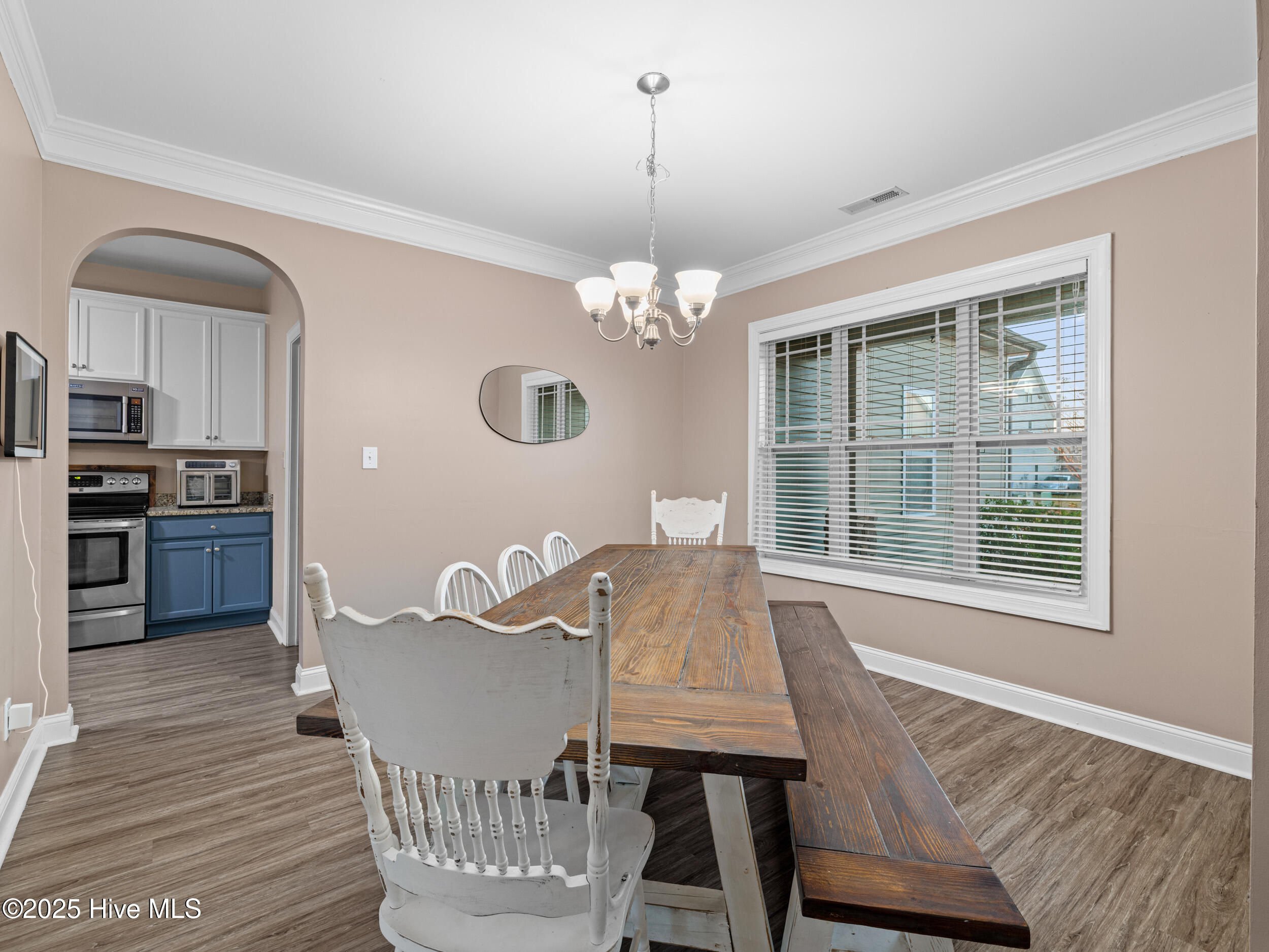 100543750 | Photo 16