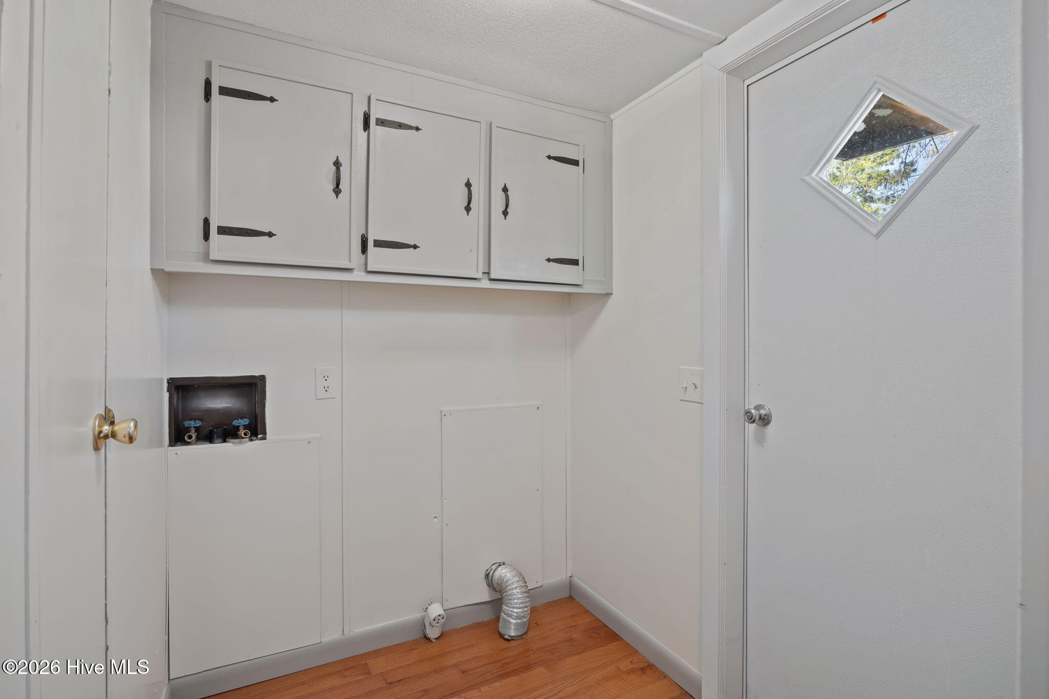 100564054 | Photo 14