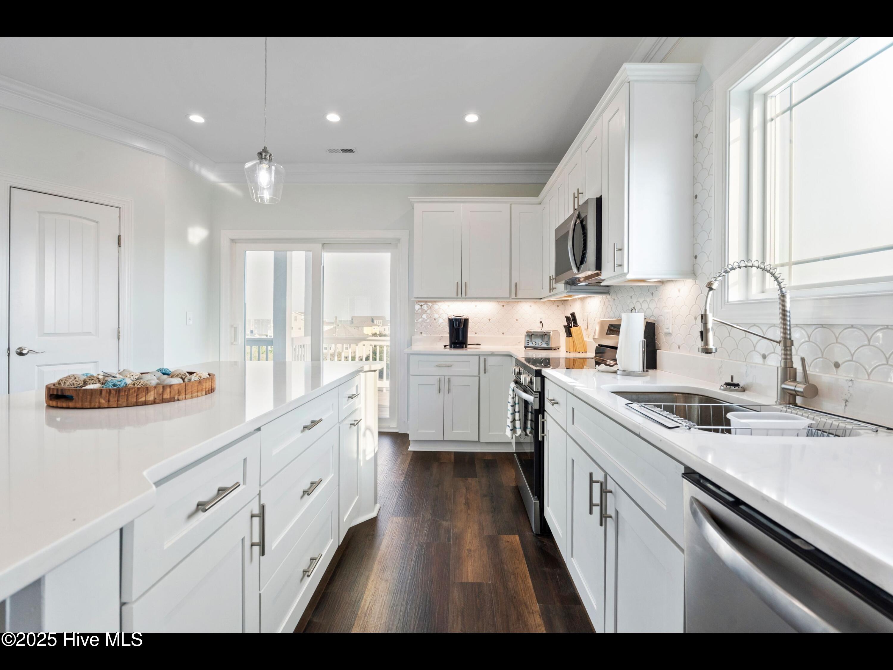 2083 New River Inlet Road A,North Topsail Beach