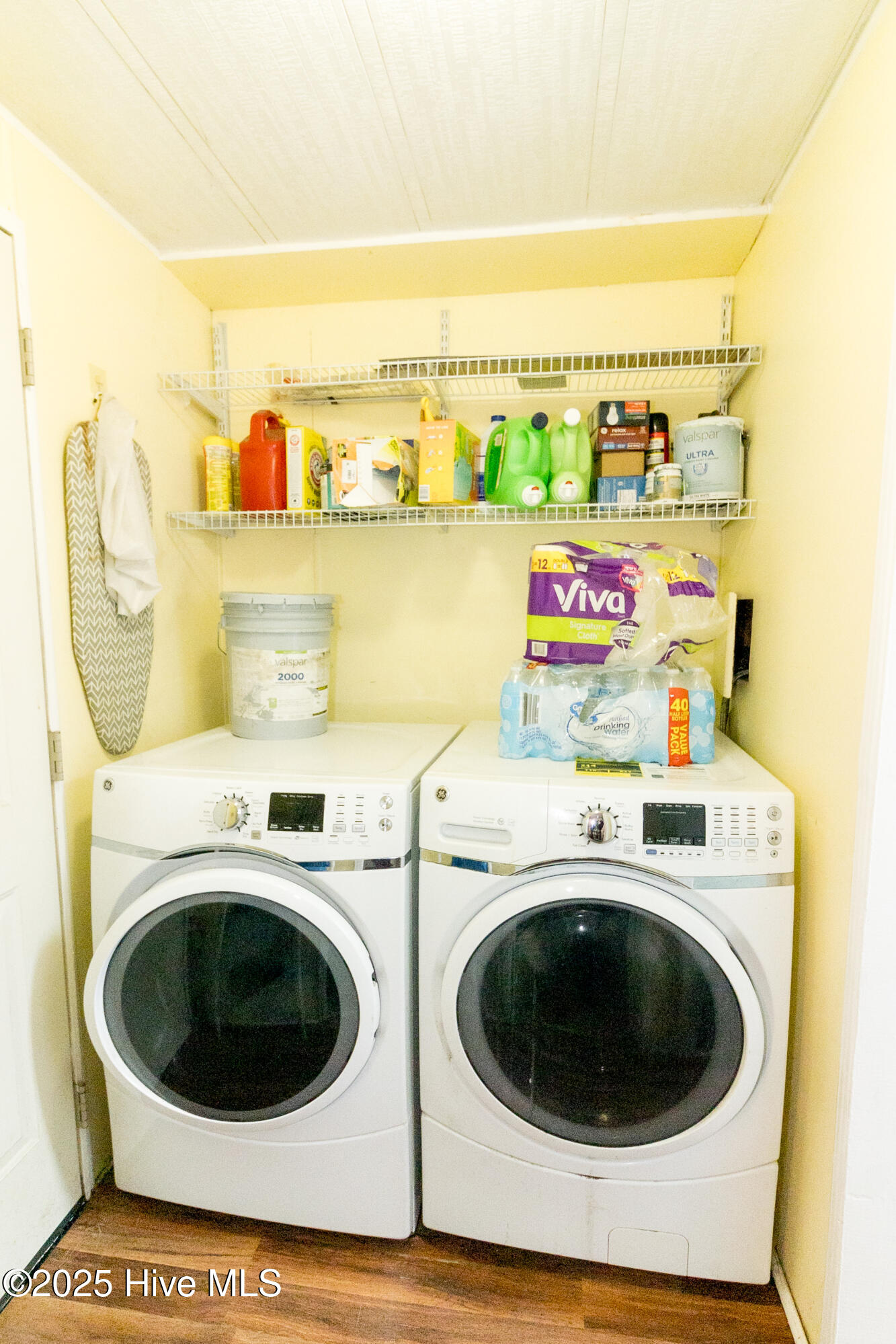 100545695 | Photo 41