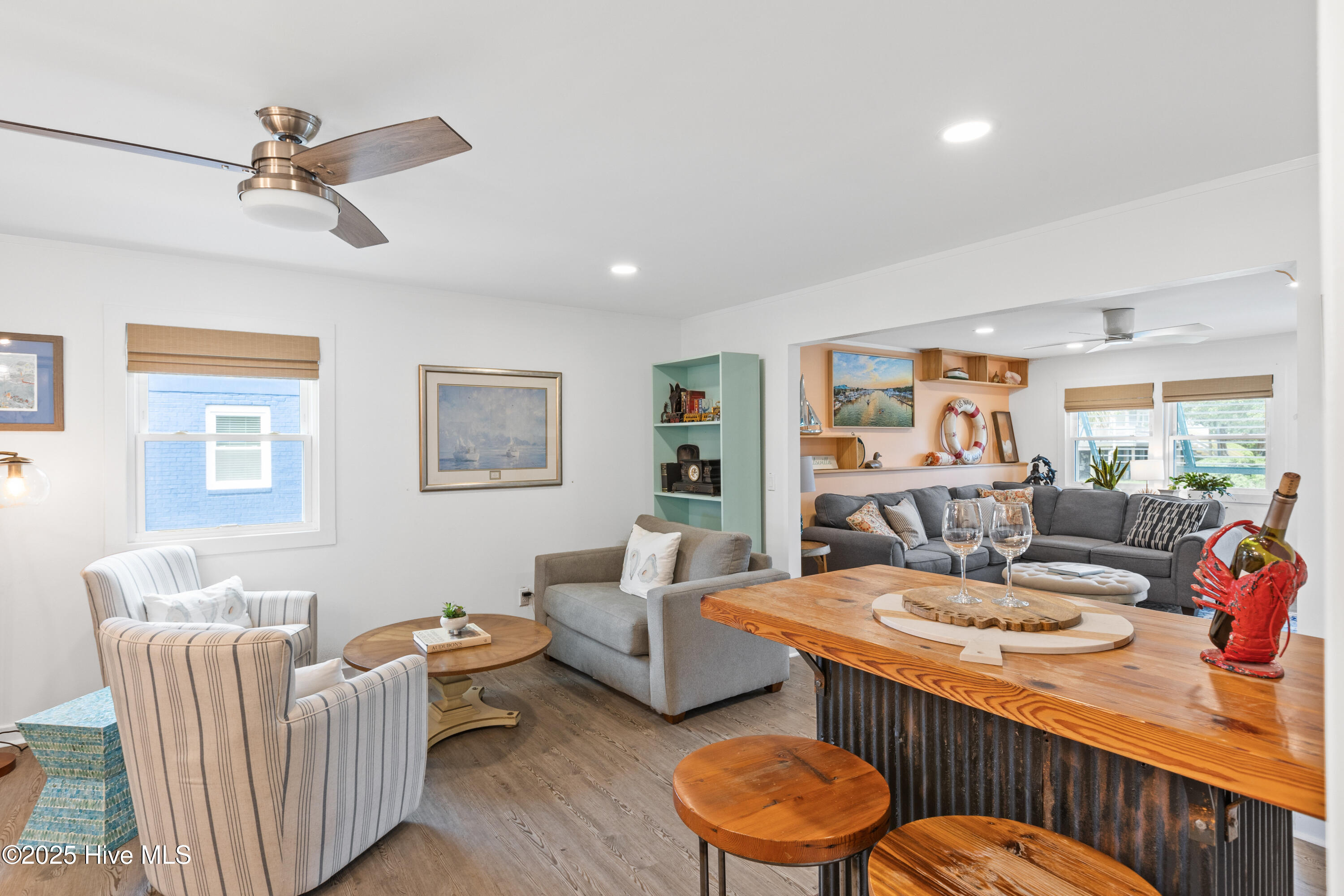 100567814 | Photo 42