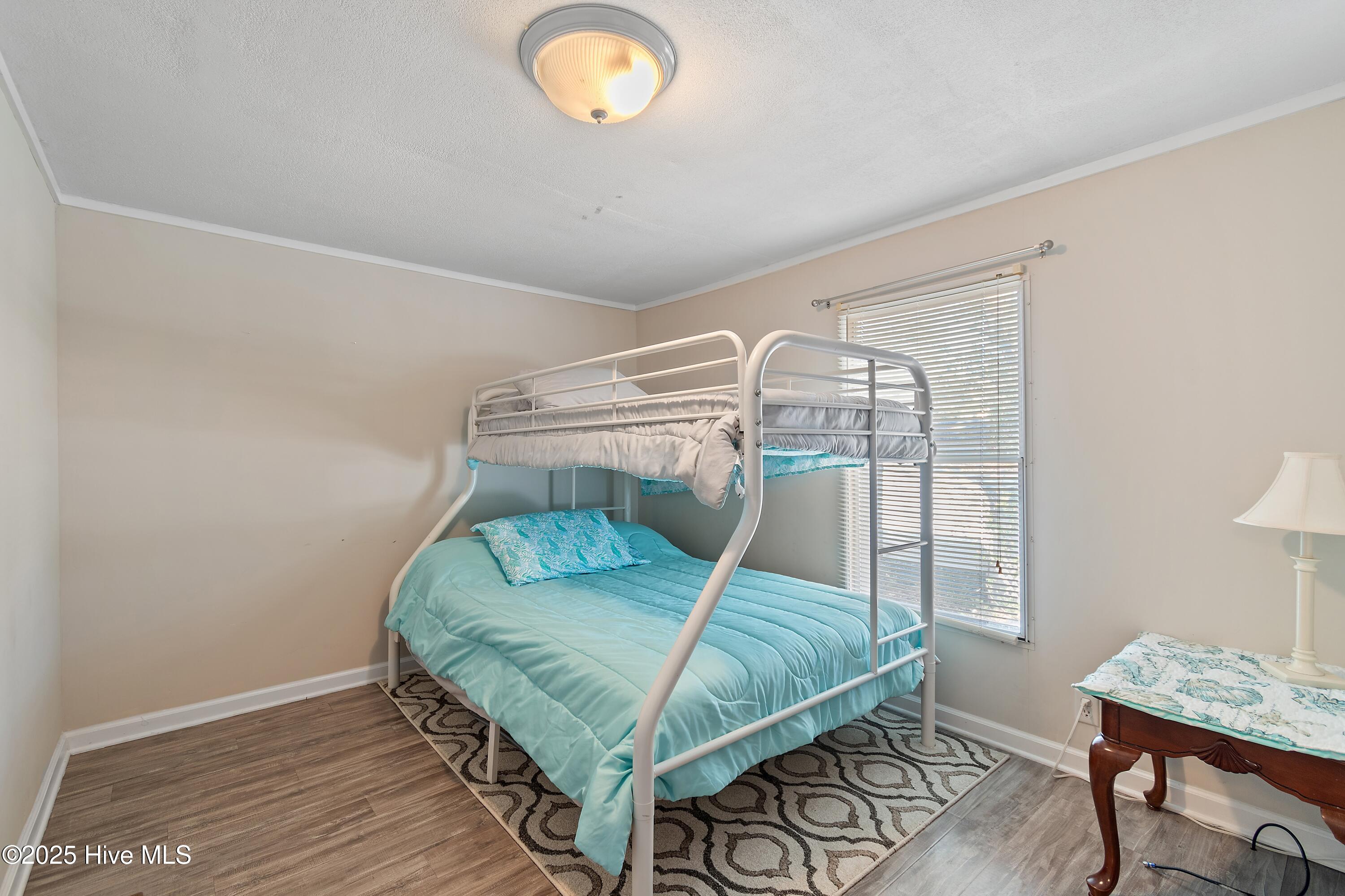 100543212 | Photo 28