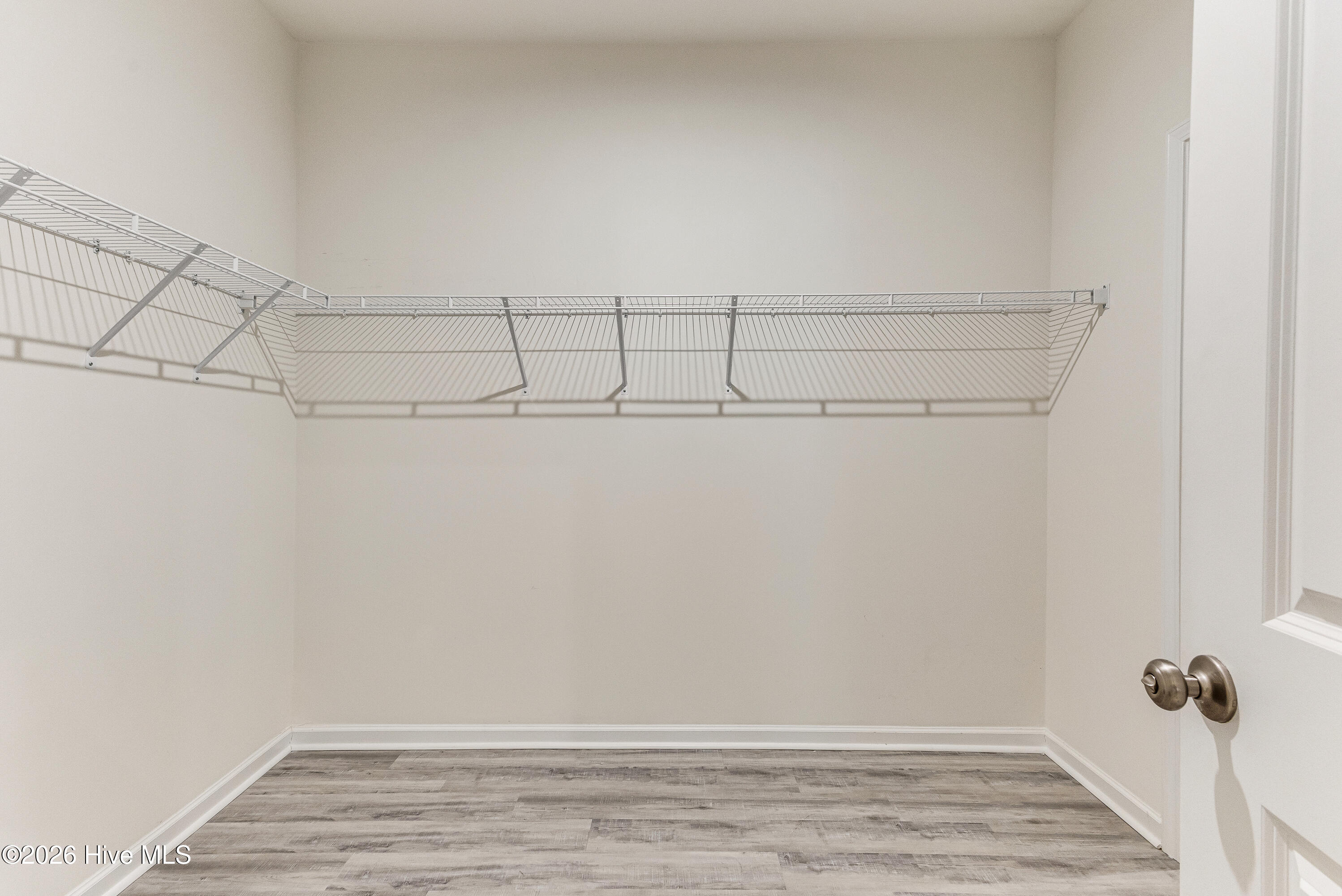 100562750 | Photo 24