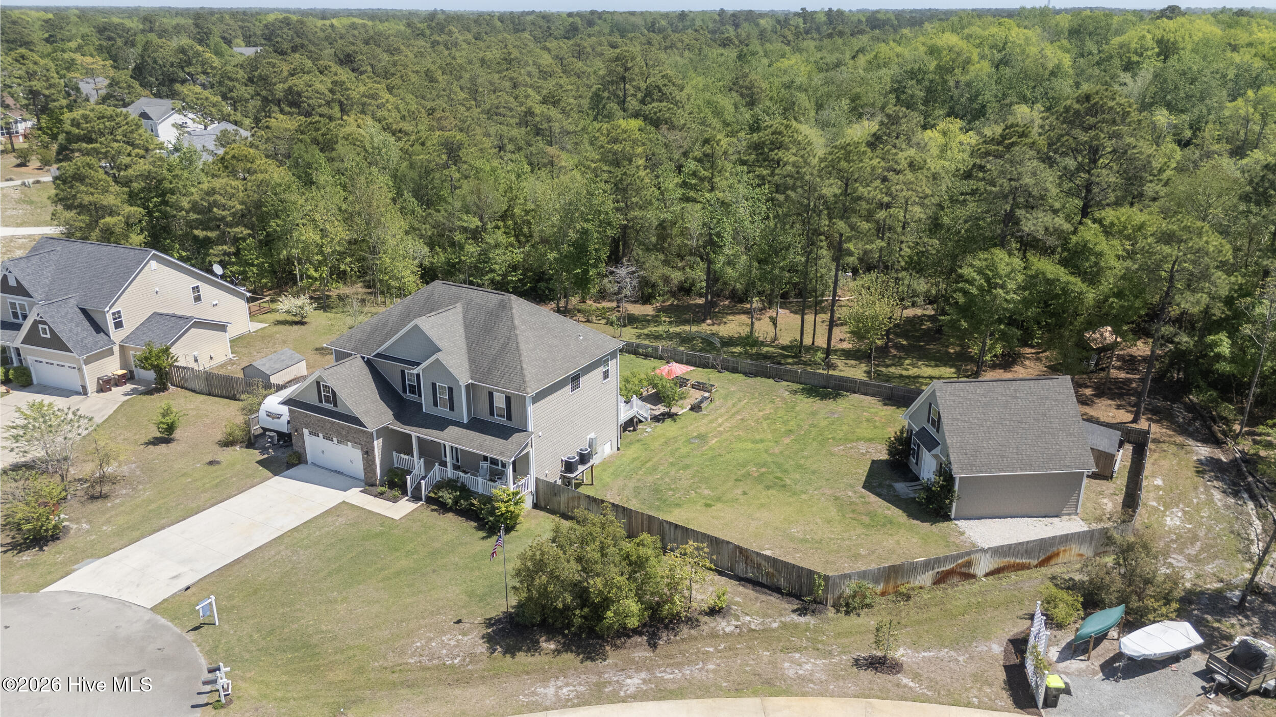 100567962 | Photo 15