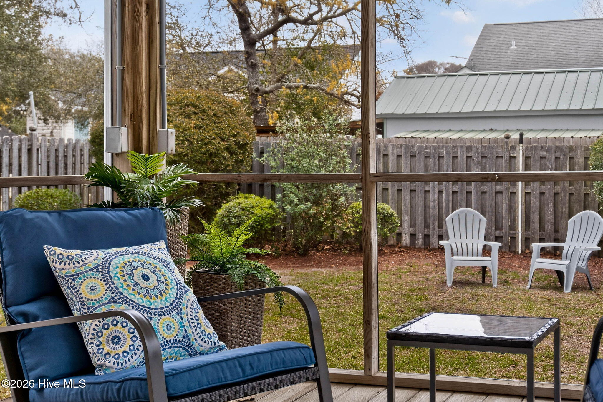 100562767 | Photo 31