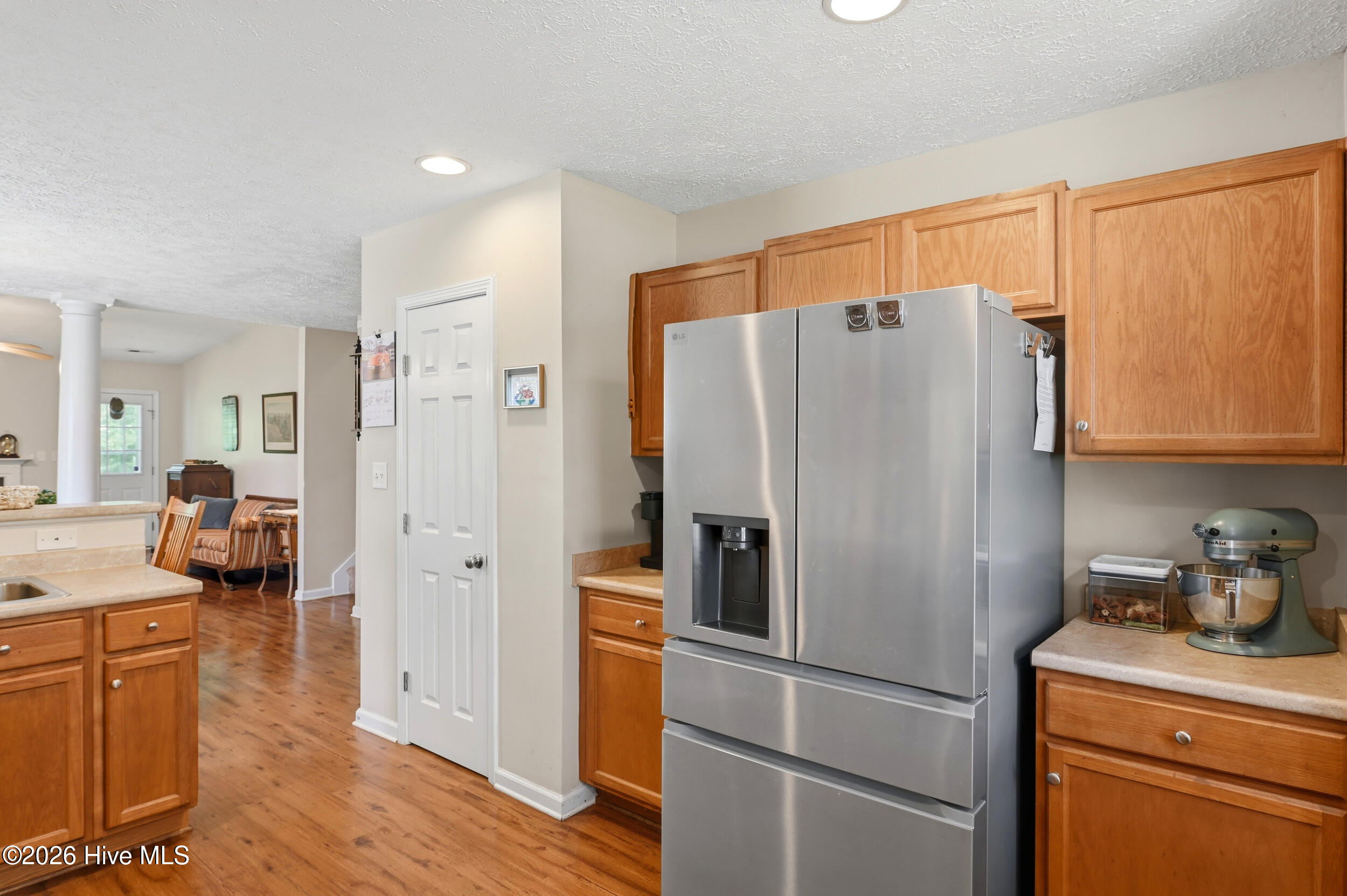 100566143 | Photo 11