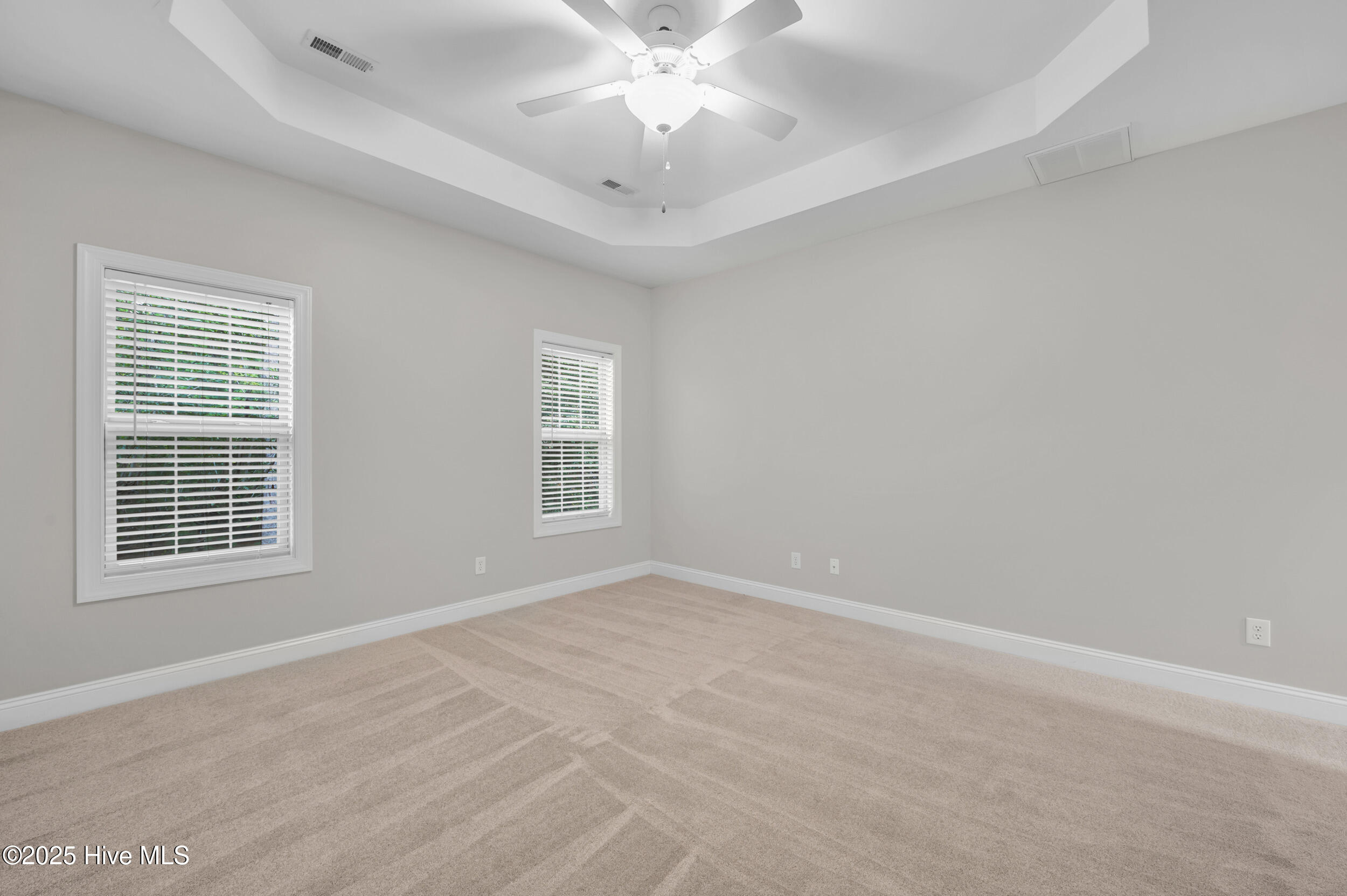 100539518 | Photo 25