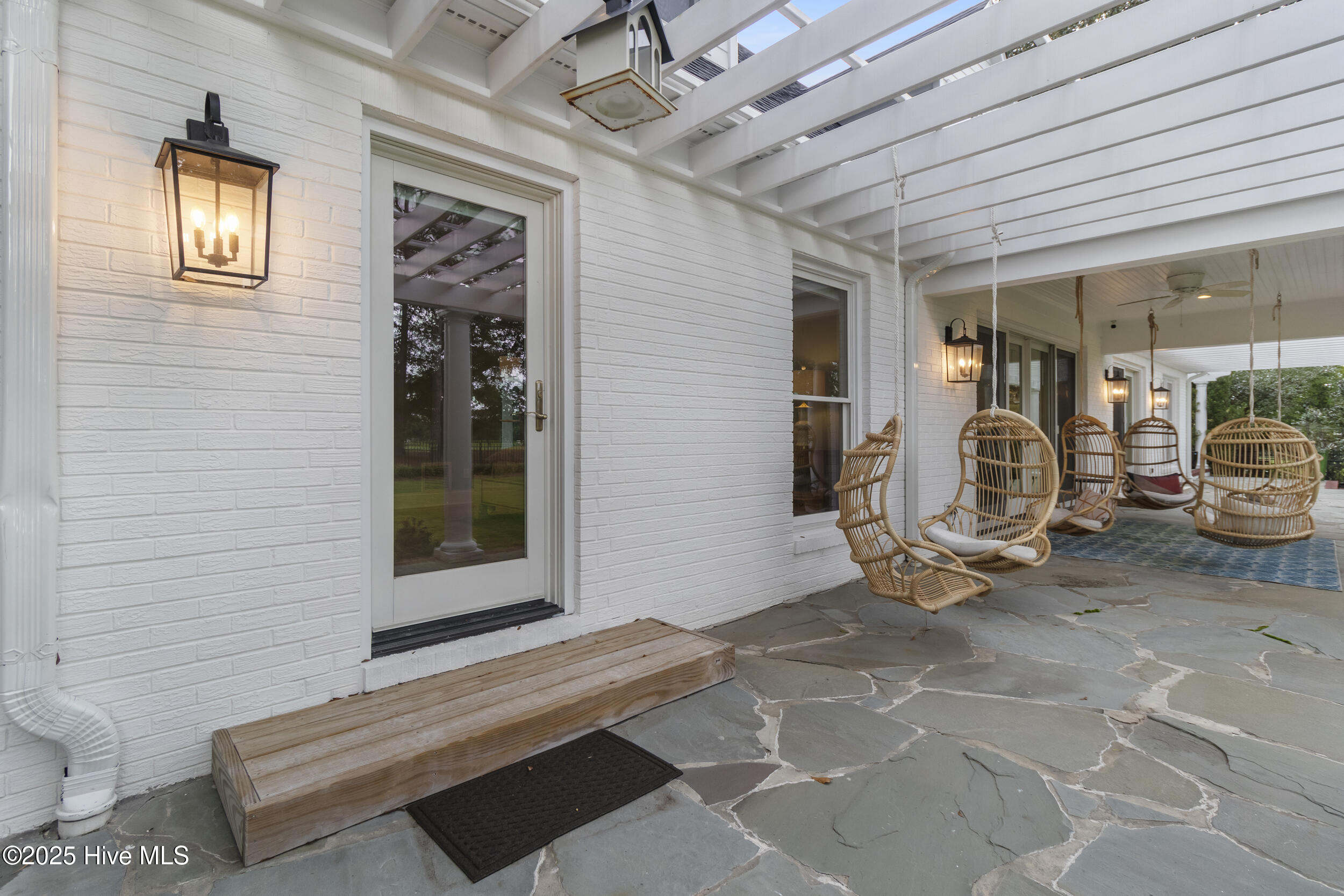 100534920 | Photo 56