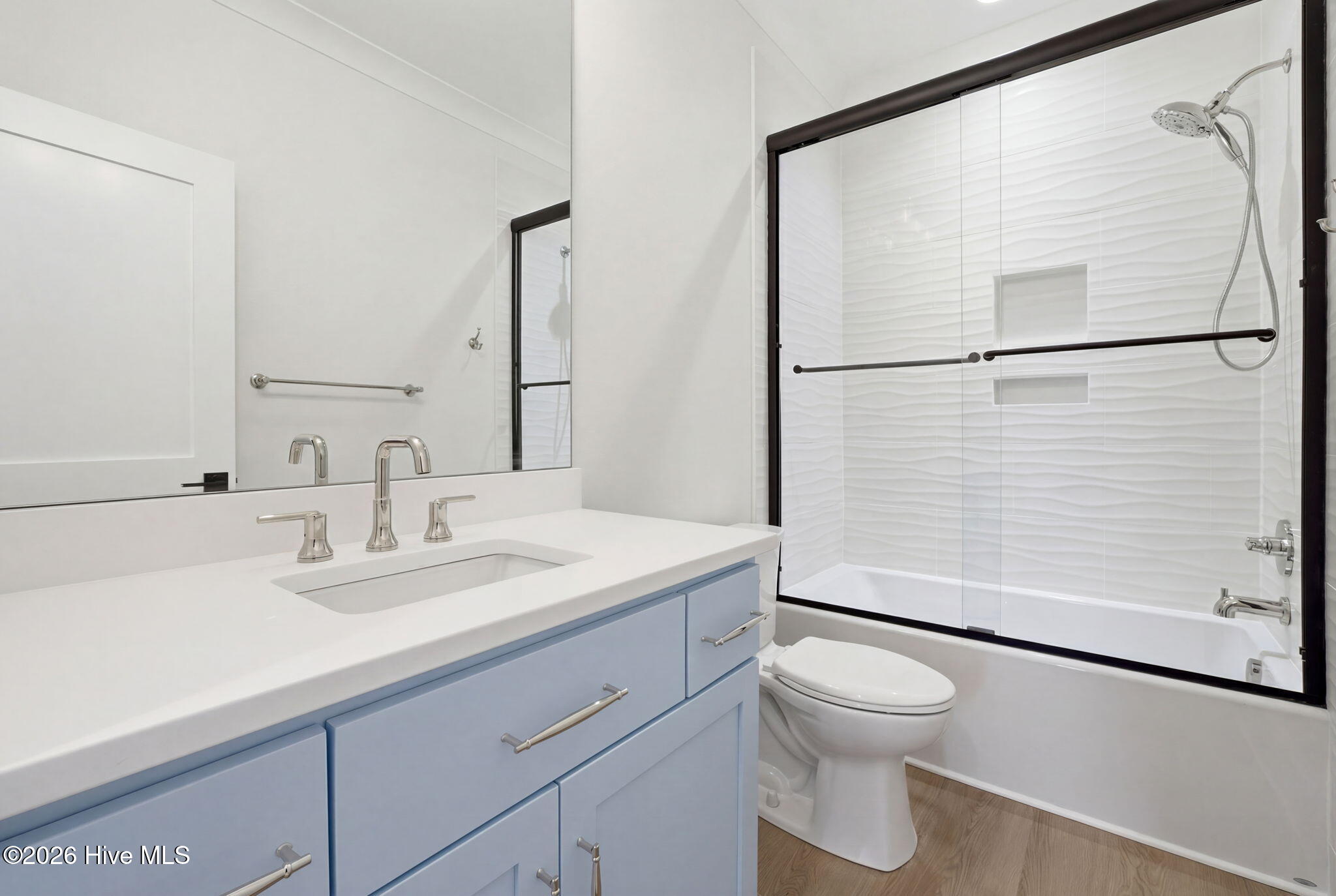 100564947 | Photo 35