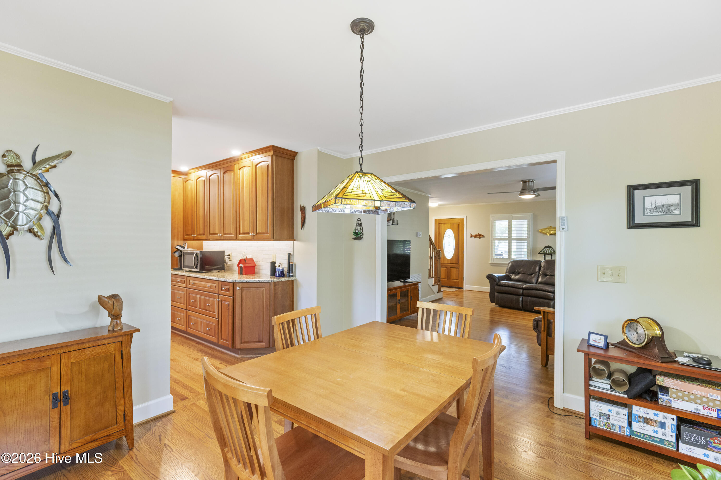 100569579 | Photo 39