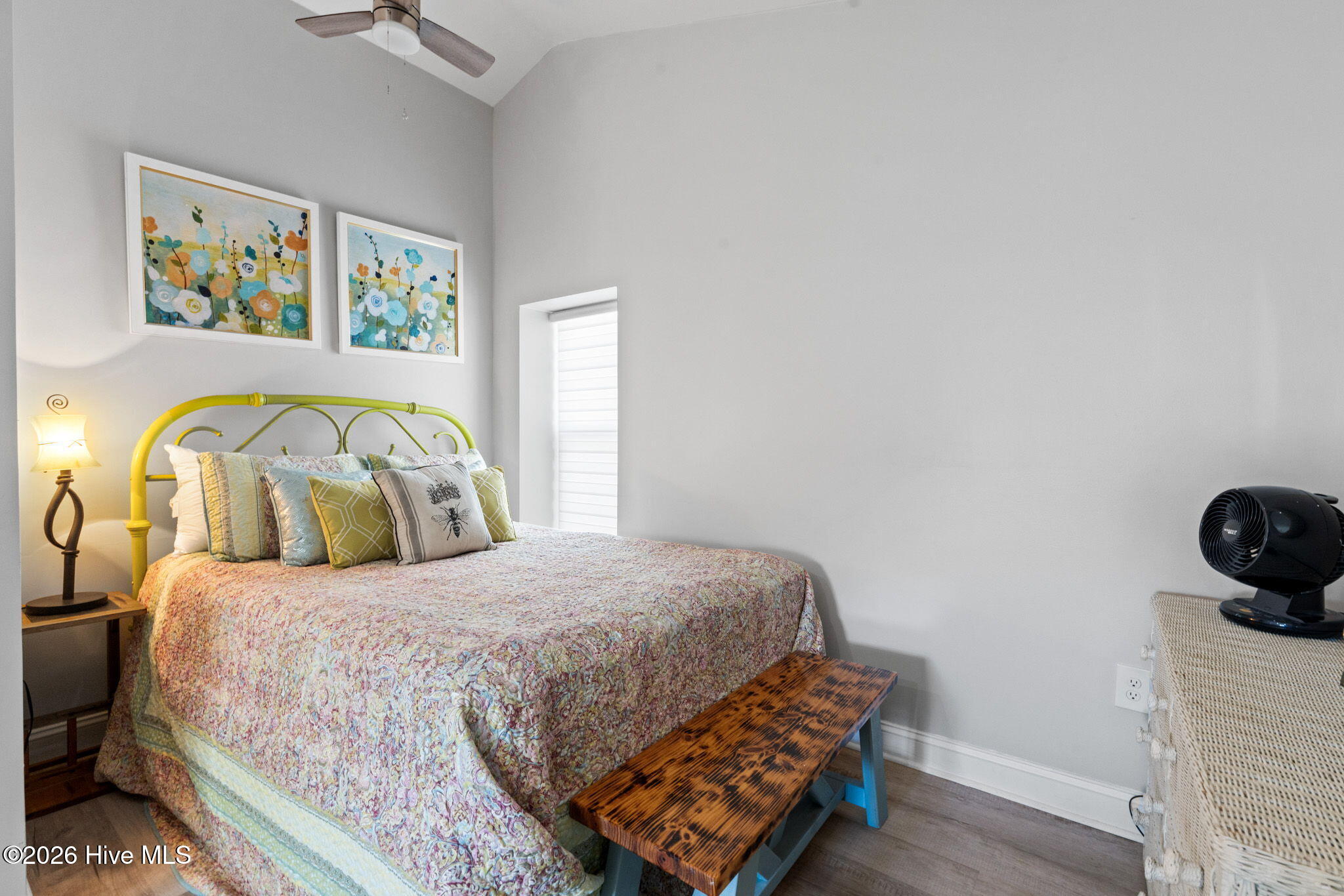 100564340 | Photo 39