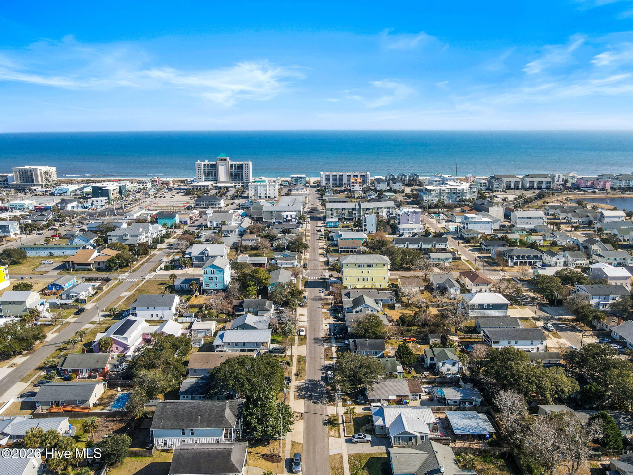 100557713 | Photo 44