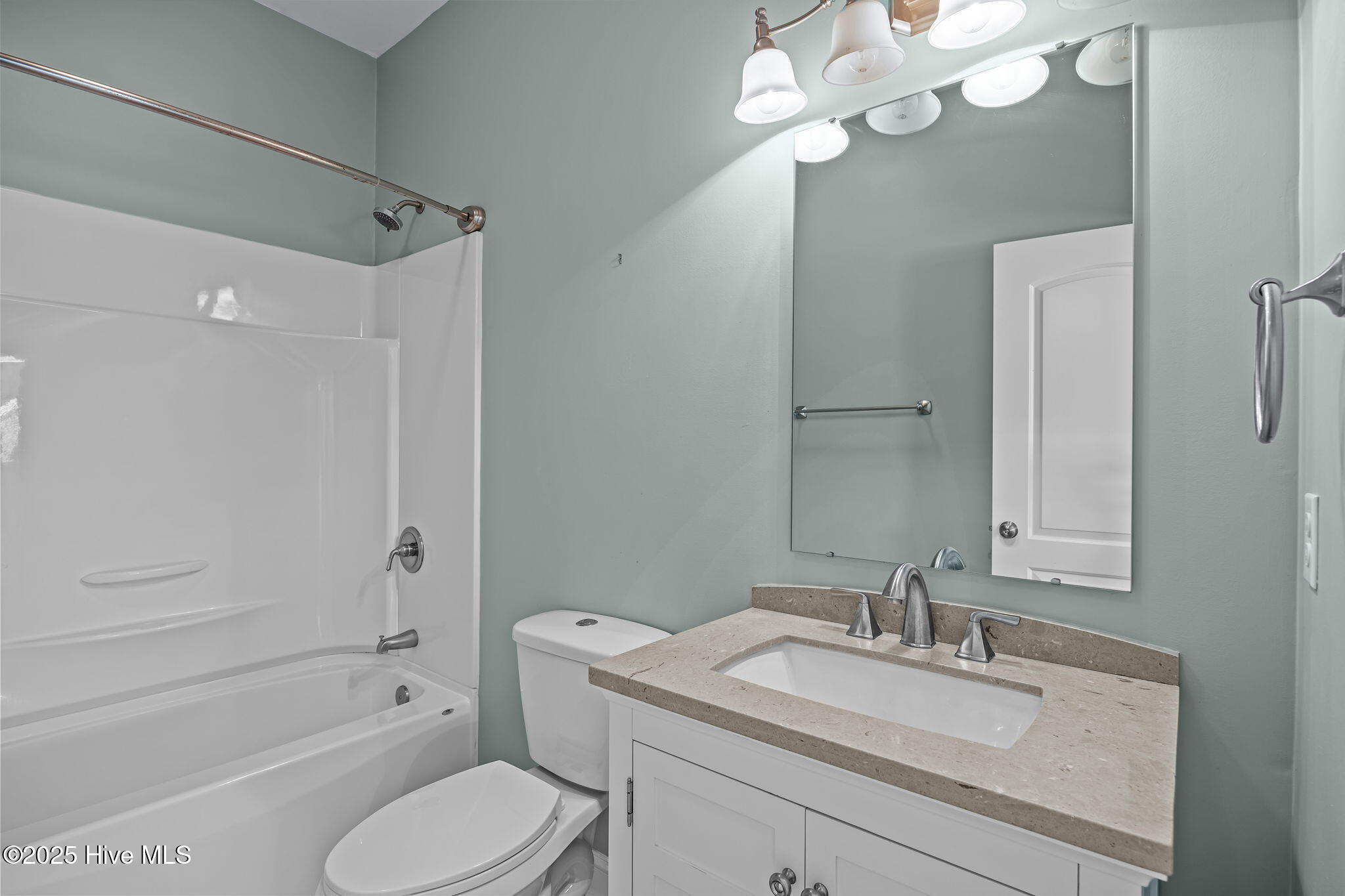 100546407 | Photo 28