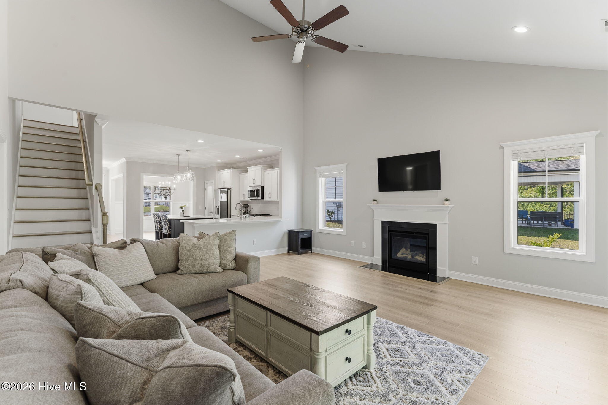 100567561 | Photo 28