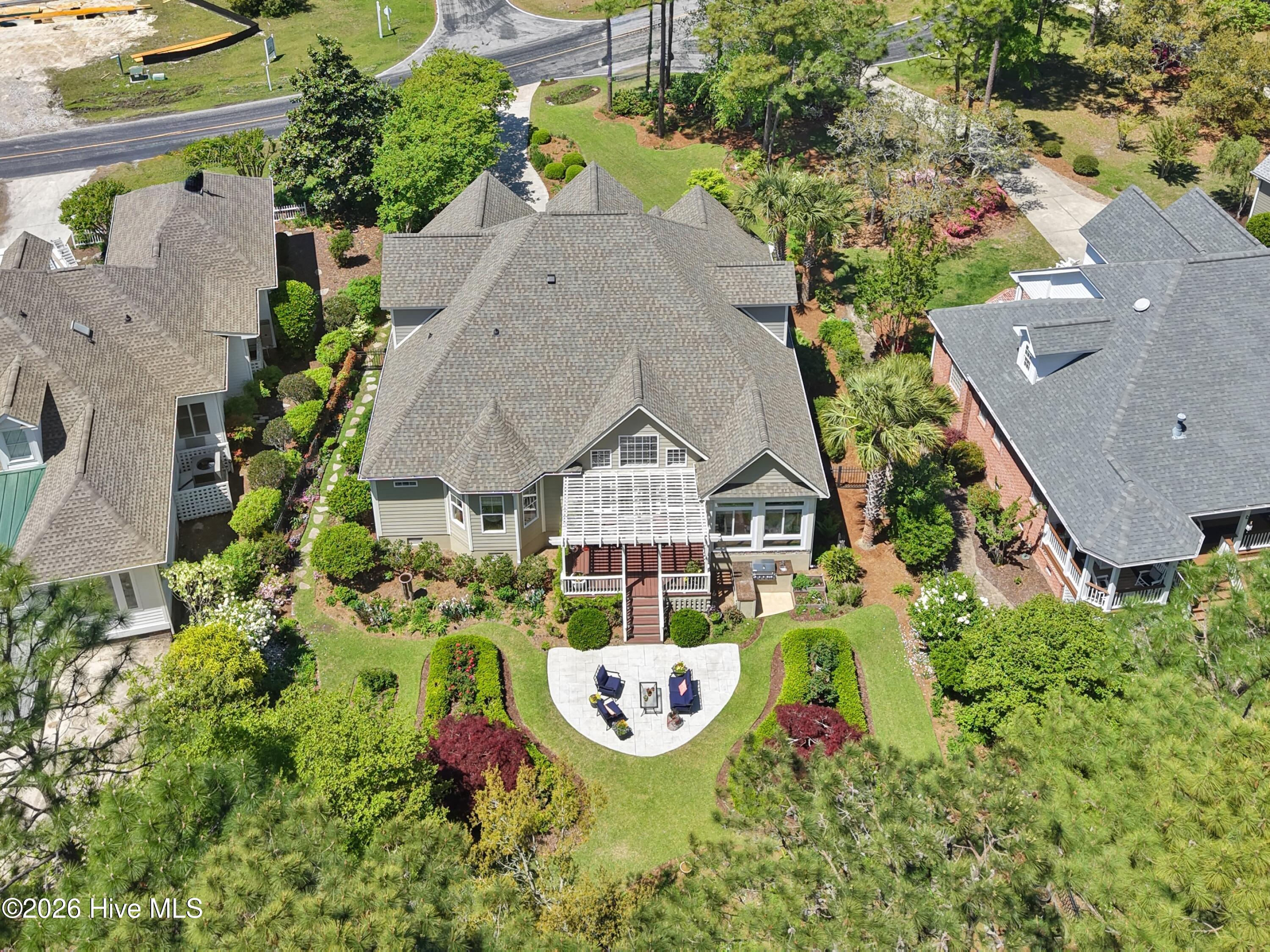 100567309 | Photo 92