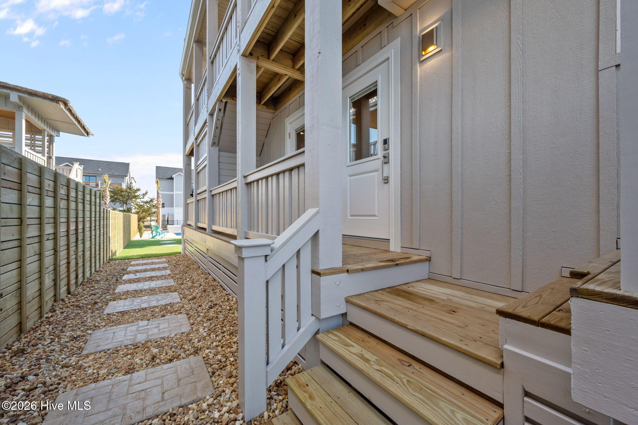 100552191 | Photo 58